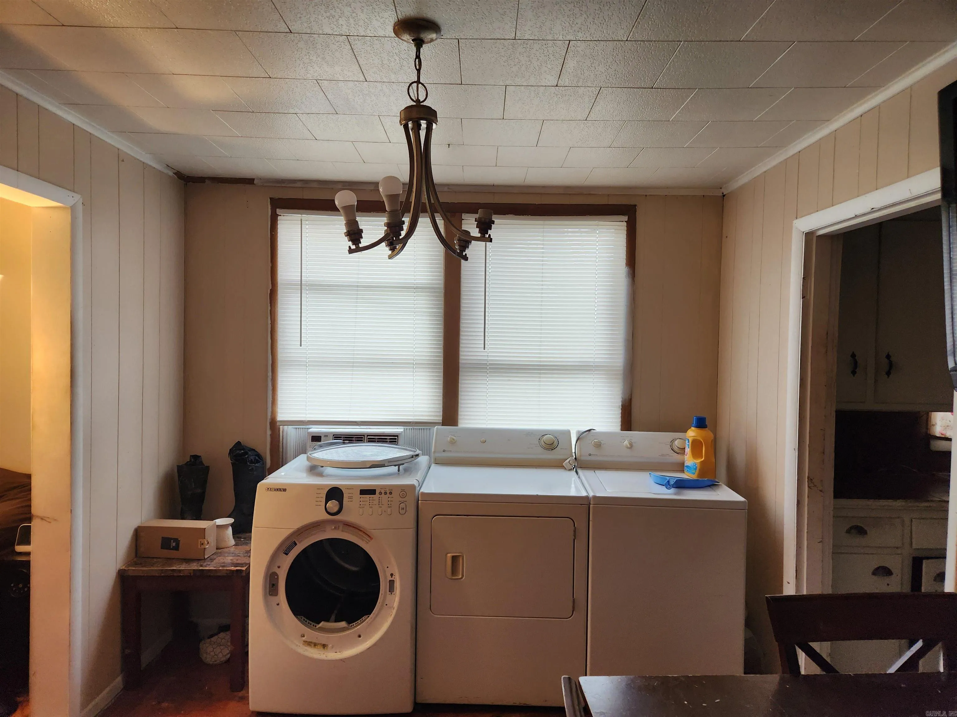 Property at 2519 W 2nd ave - Image 9