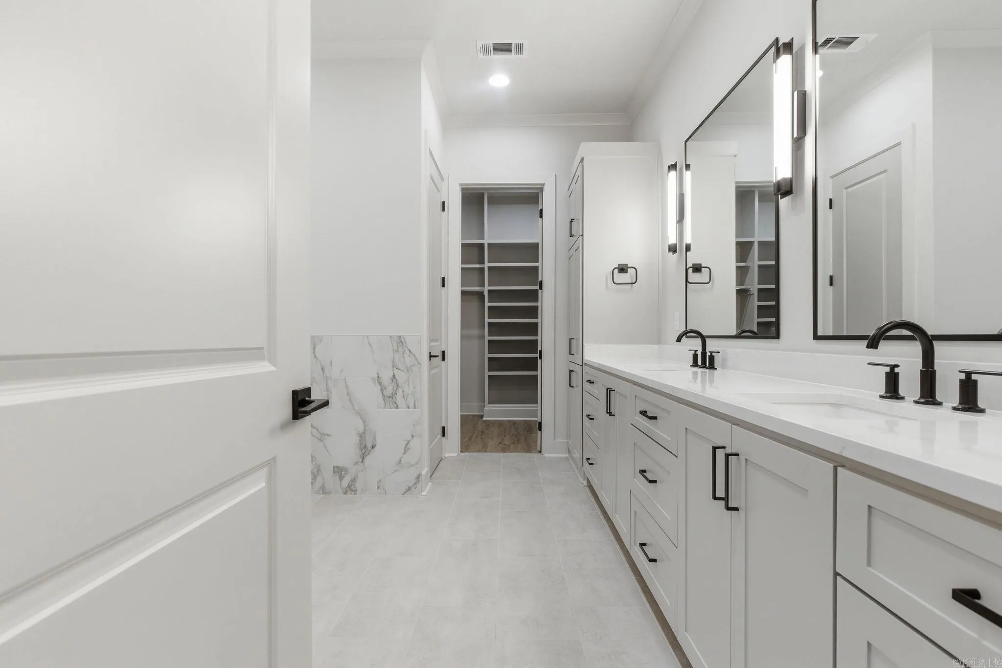 Property at 304  Edgewood - Image 26
