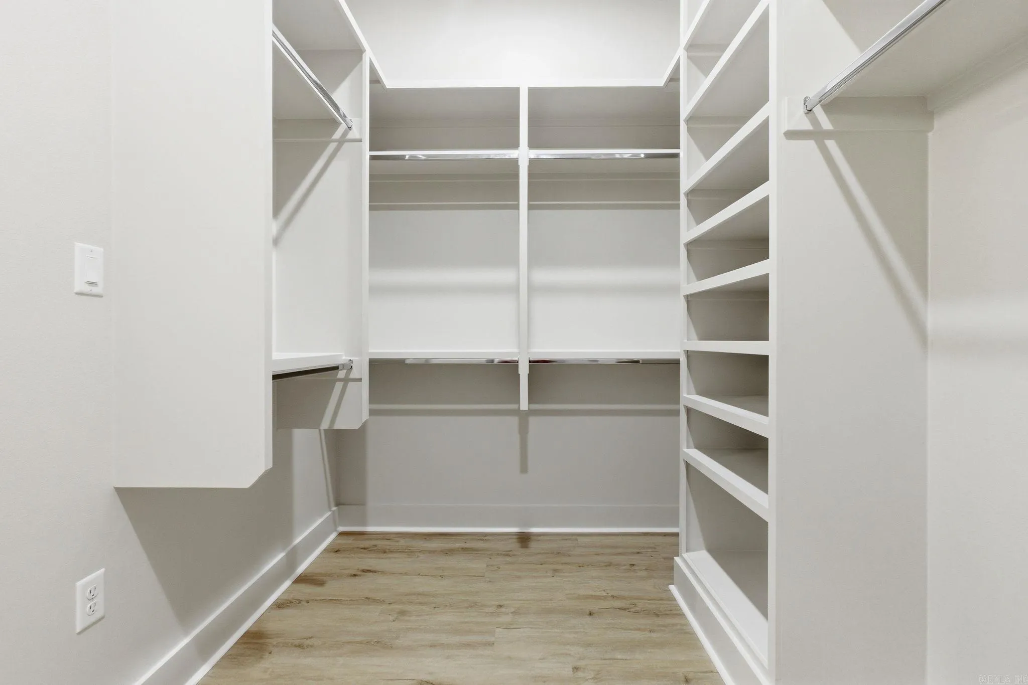 Property at 304  Edgewood - Image 32