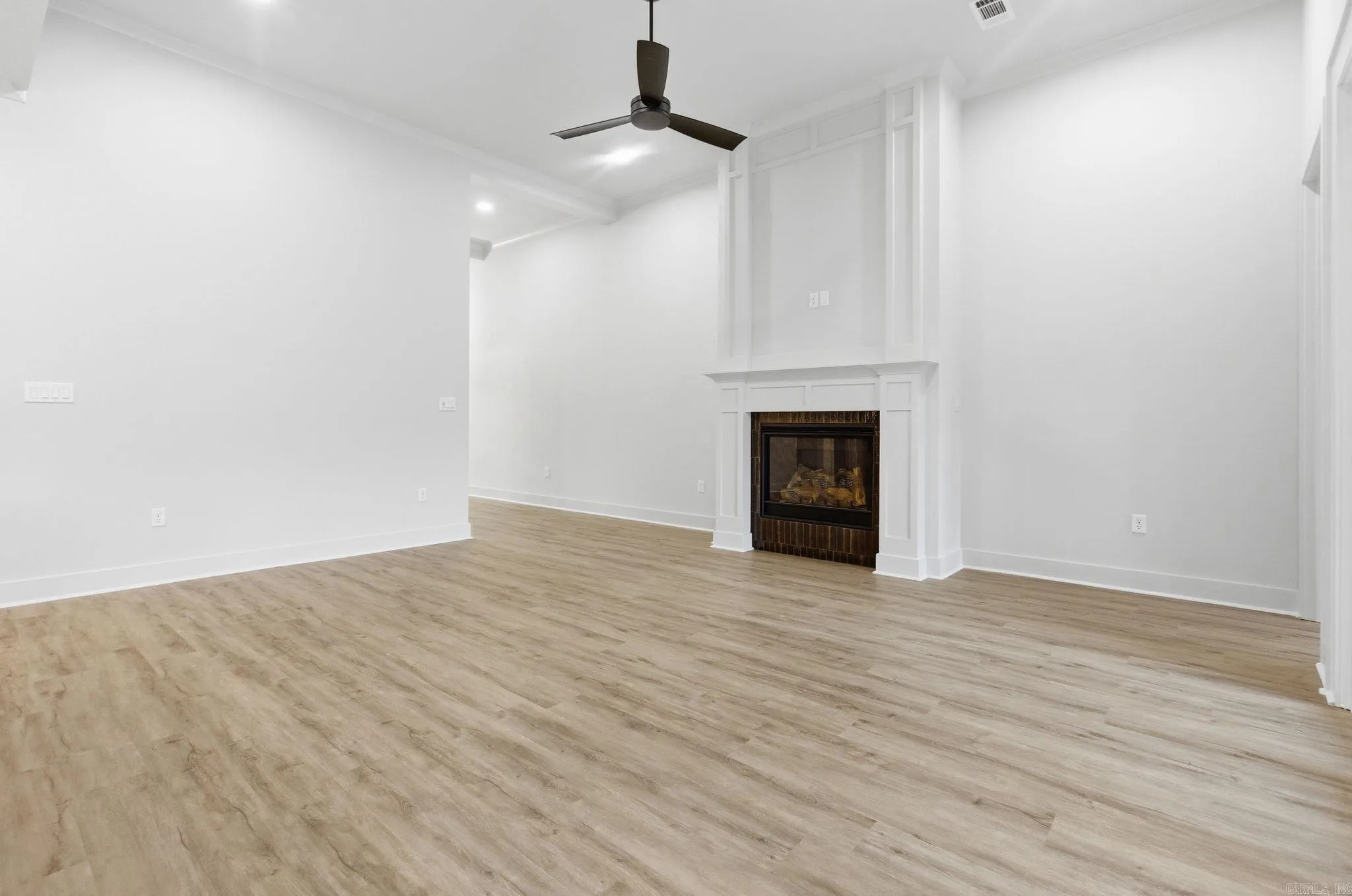 Property at 304  Edgewood - Image 17