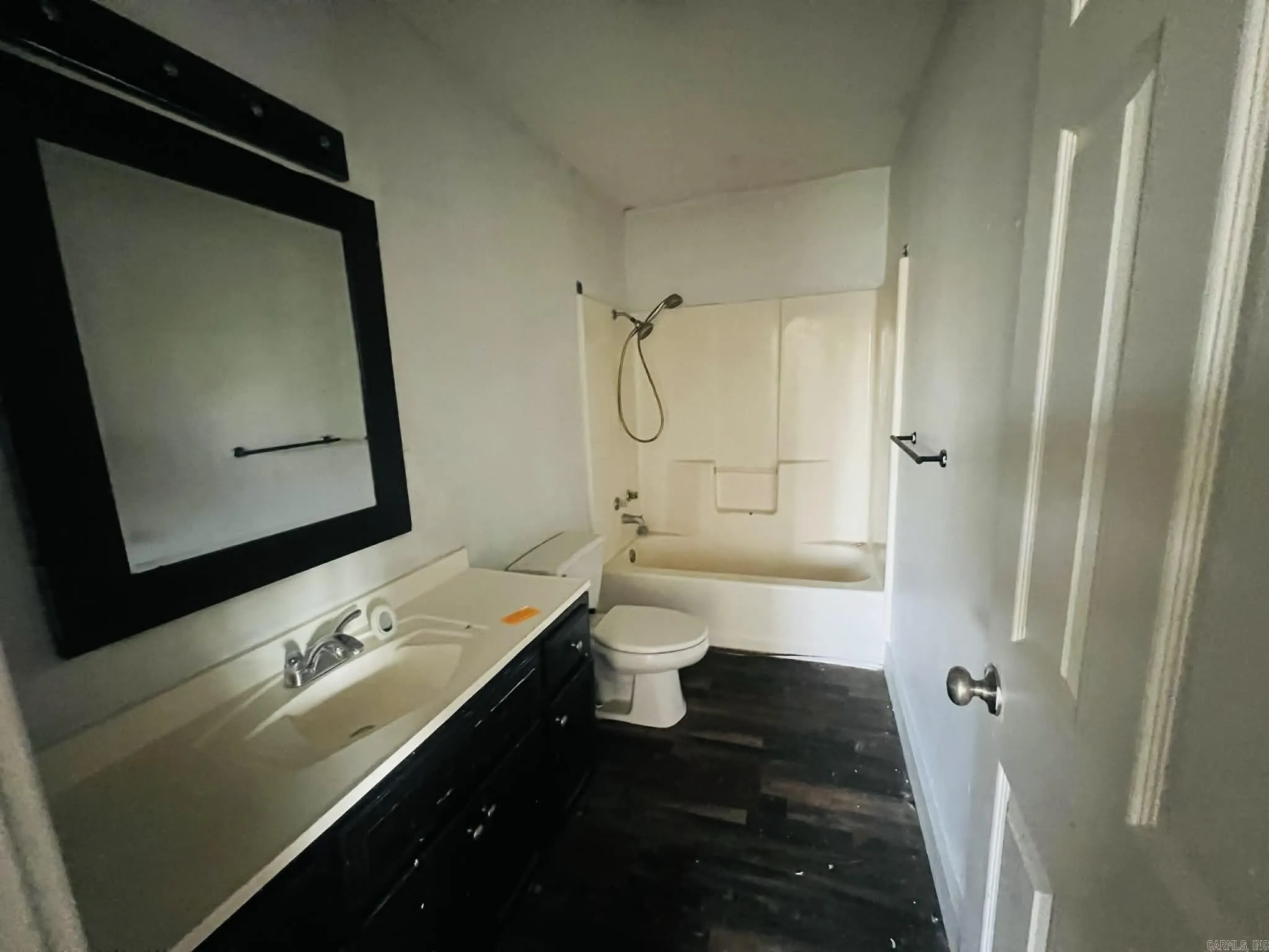 Property at 723 E Center - Image 13