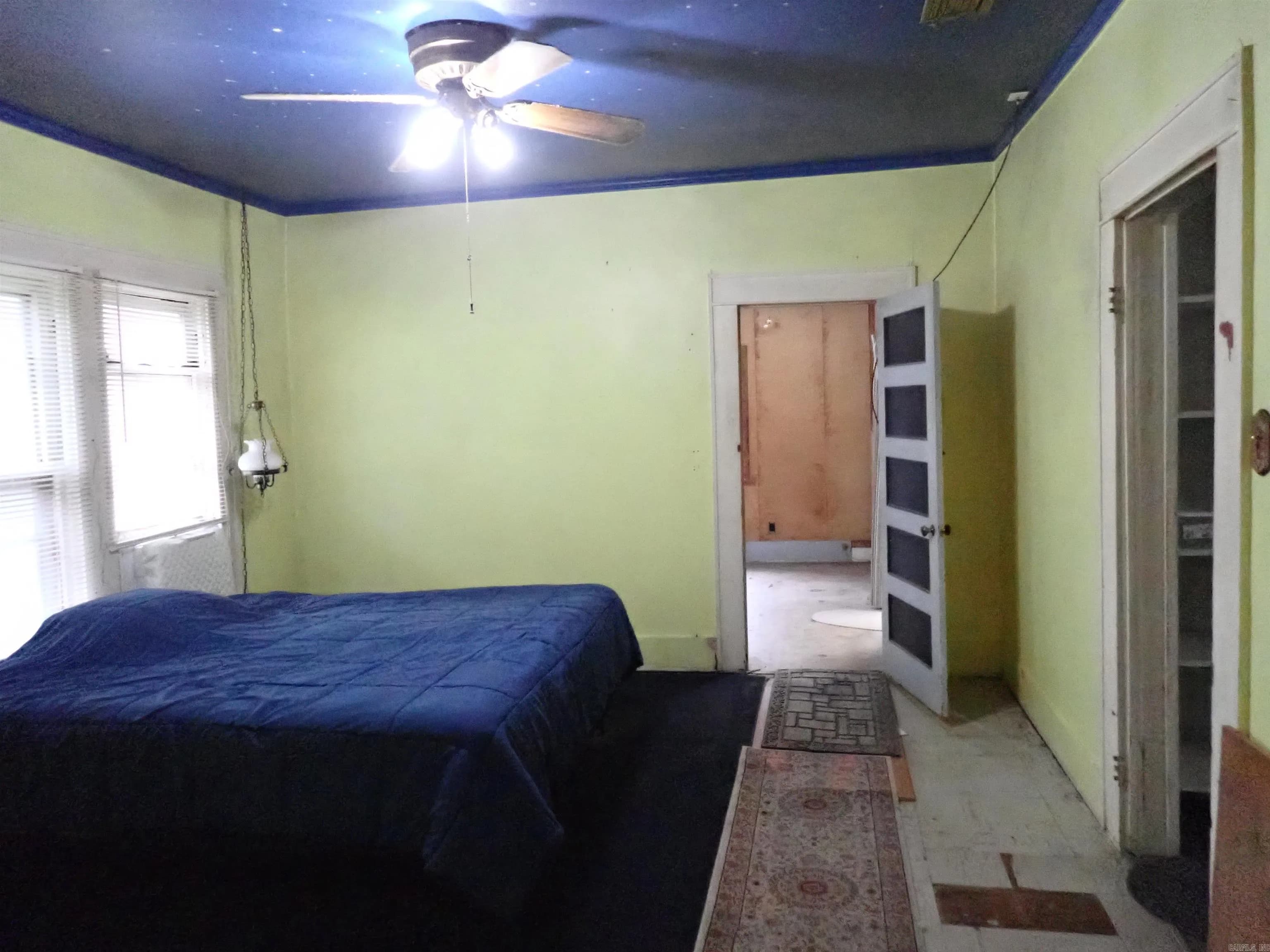 Property at 1309  Center - Image 36