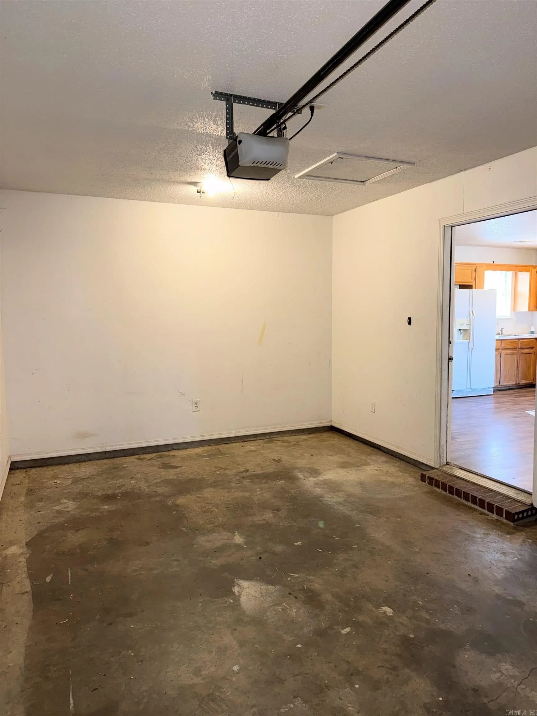 Property at 1801 W Cline - Image 18