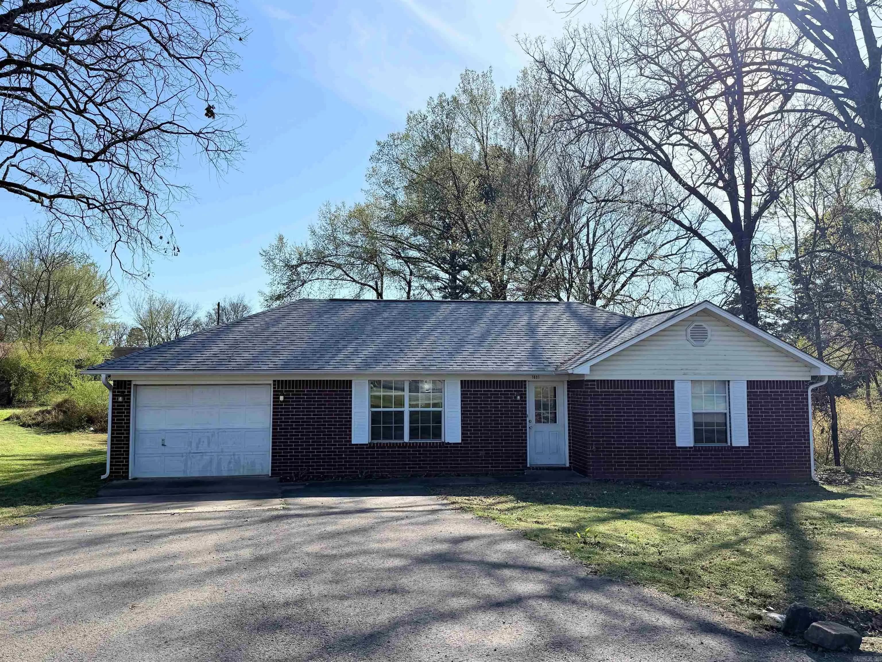 Property at 1801 W Cline - Image 1