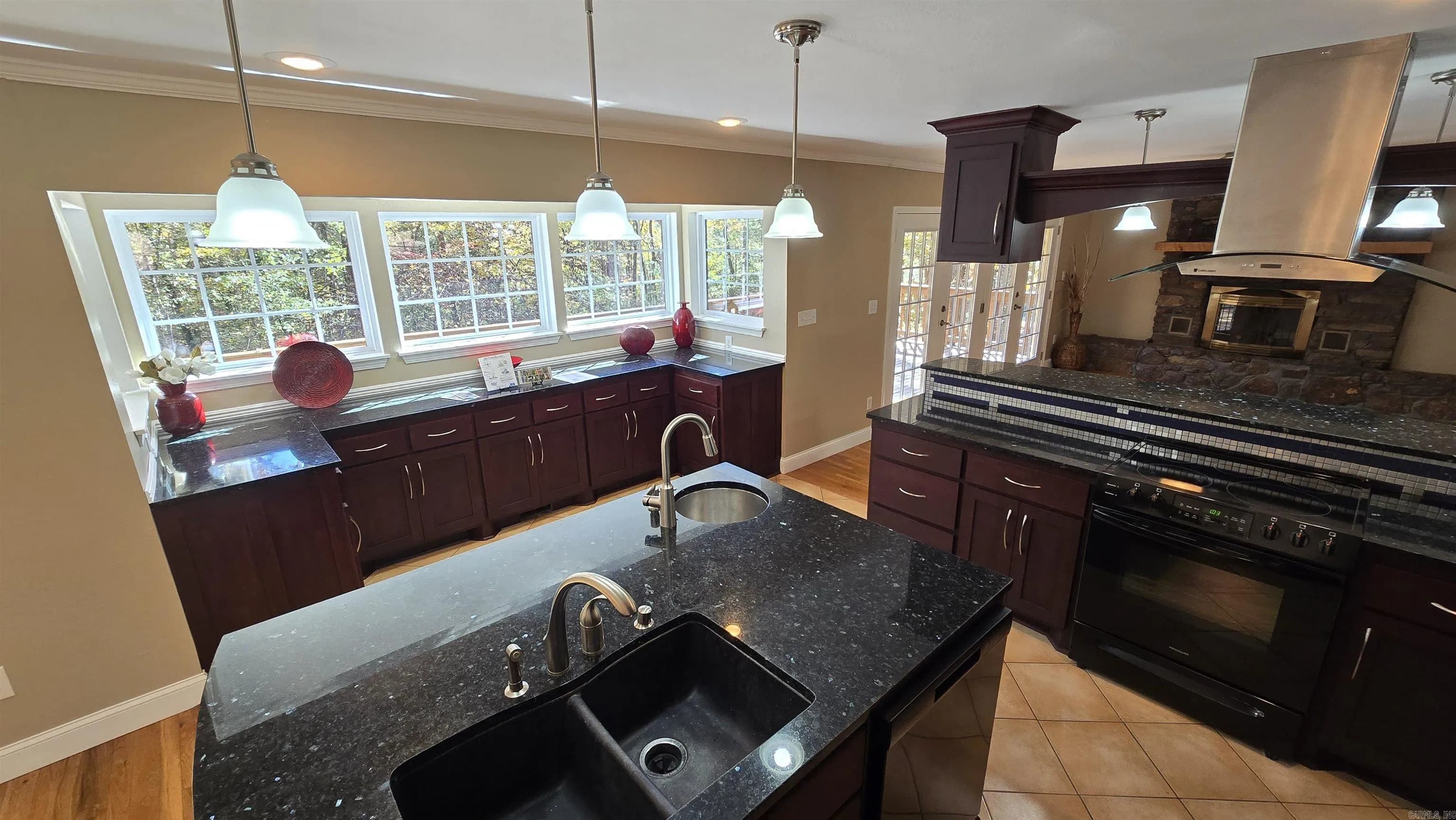 Property at 5225  Burnt ridge - Image 11