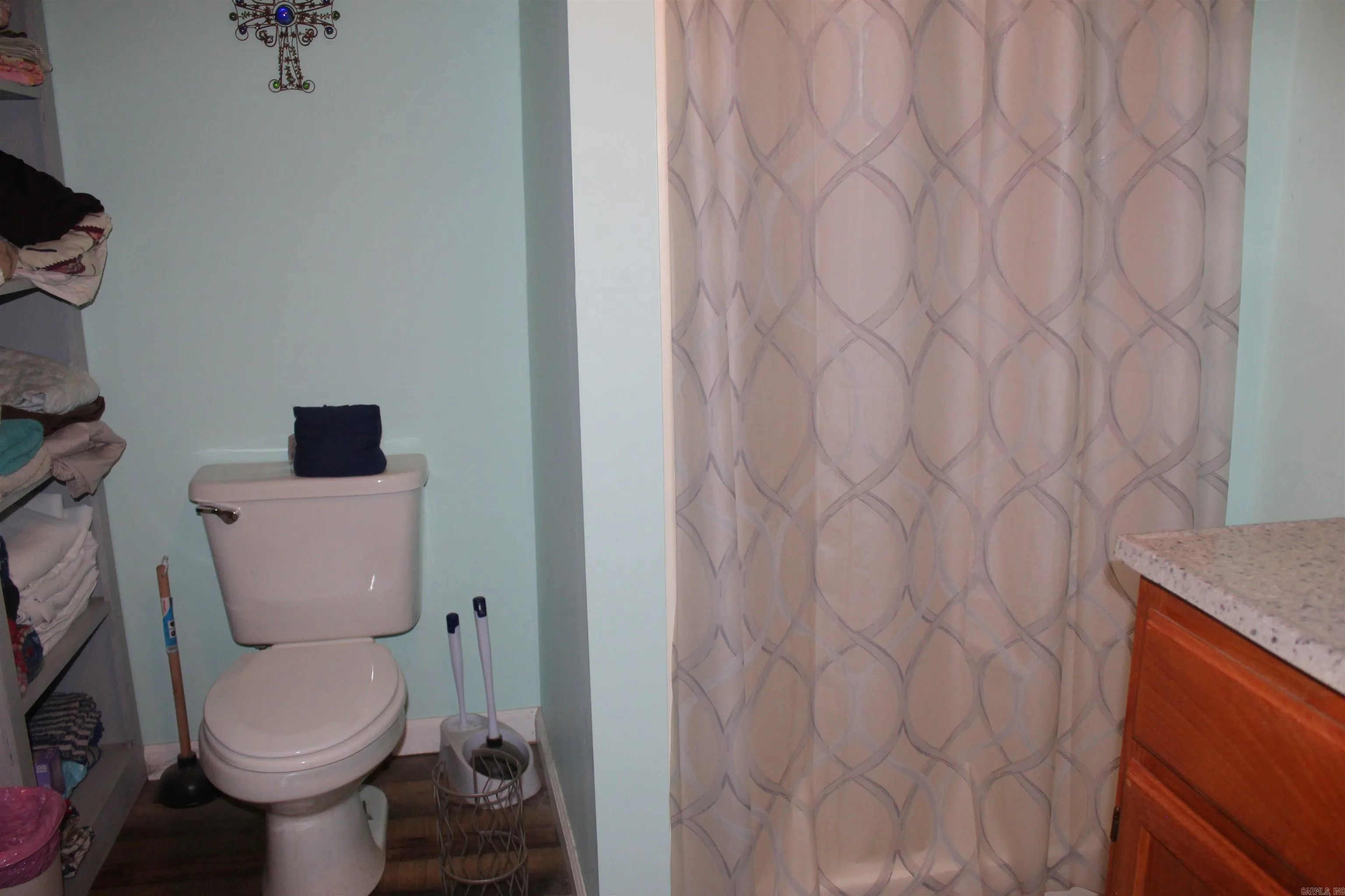 Property at 7436  Edgemont - Image 9