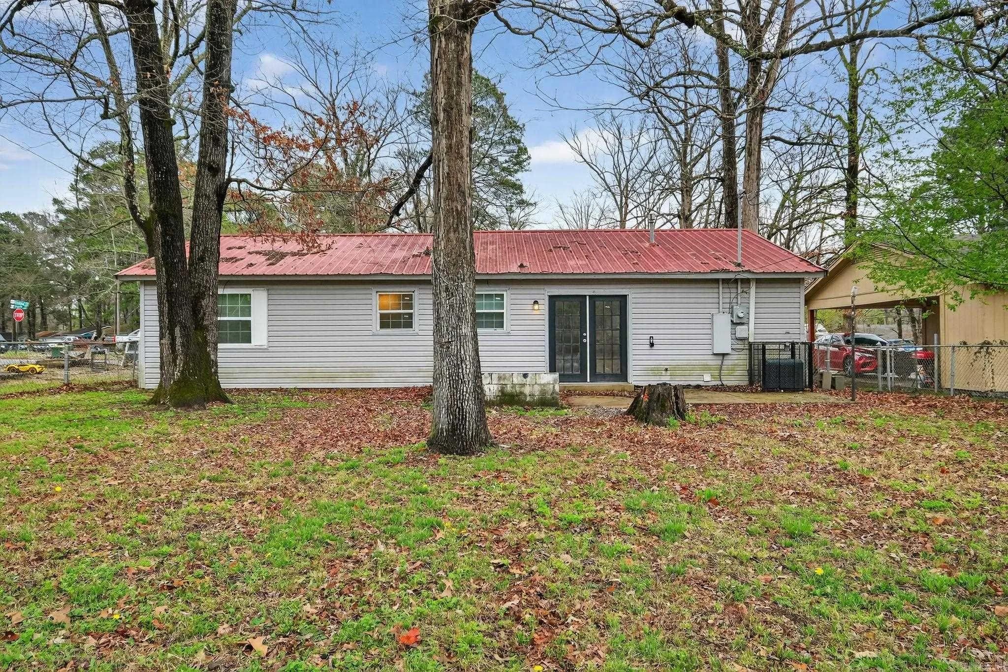 Property at 3521  Pinewood - Image 27