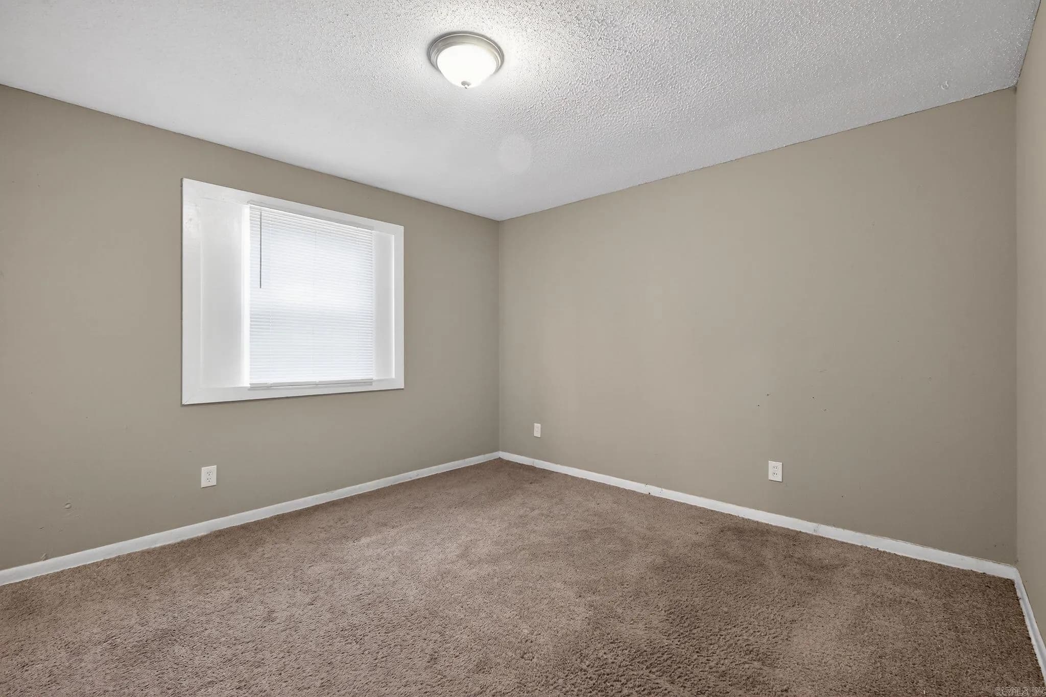Property at 3521  Pinewood - Image 22