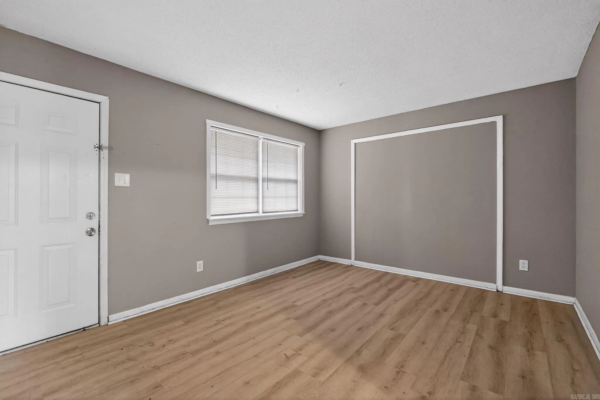 Property at 3521  Pinewood - Image 5