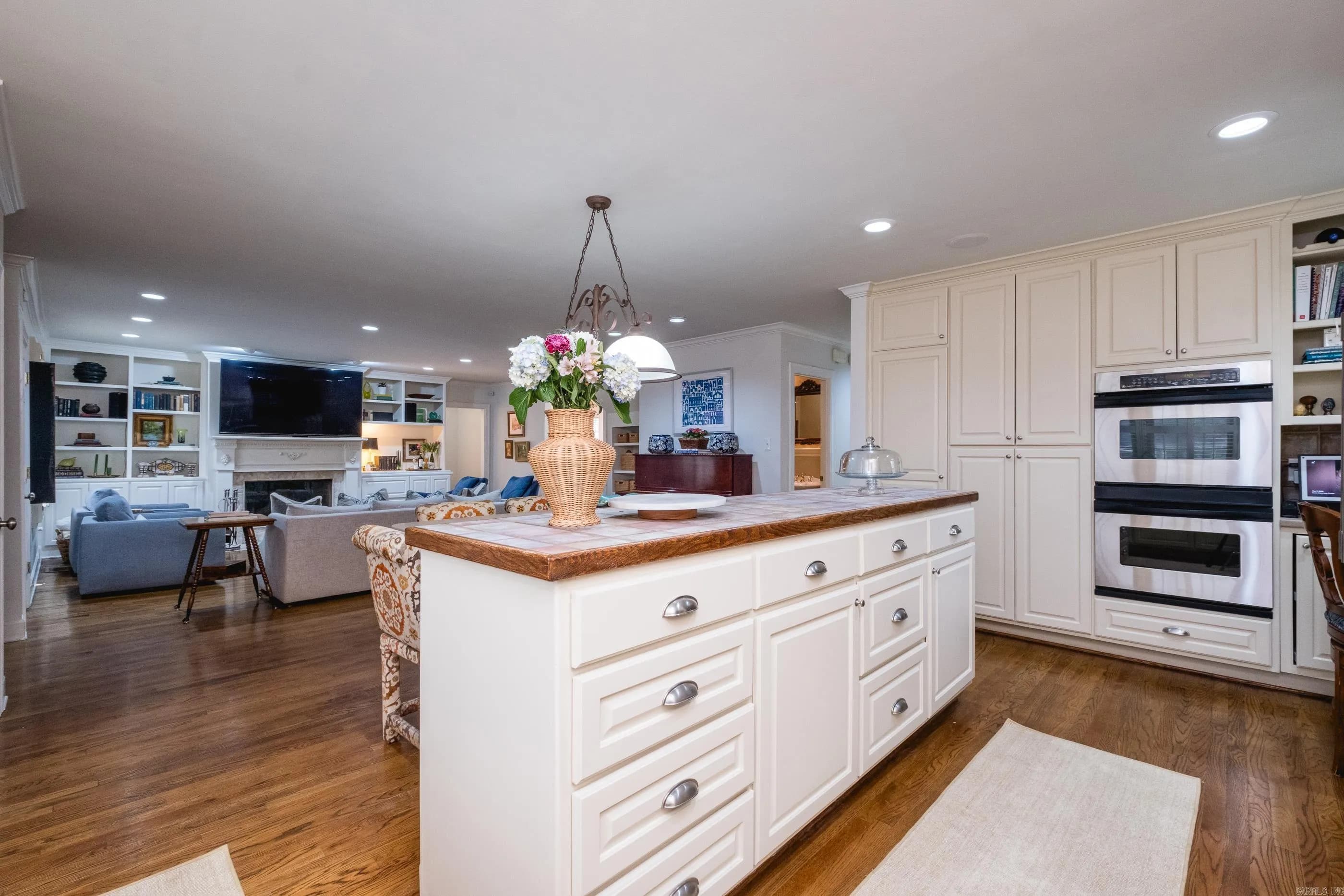Property at 2616 N Grant - Image 18