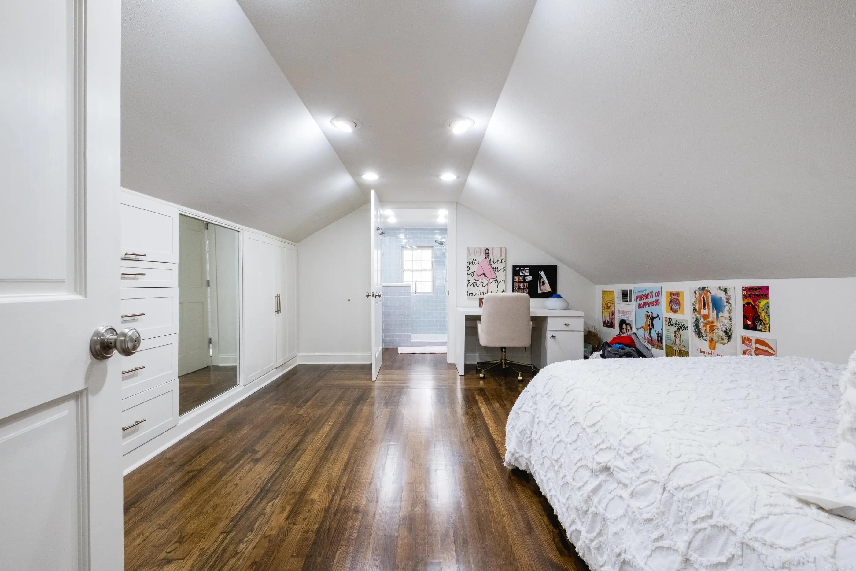 Property at 2616 N Grant - Image 35