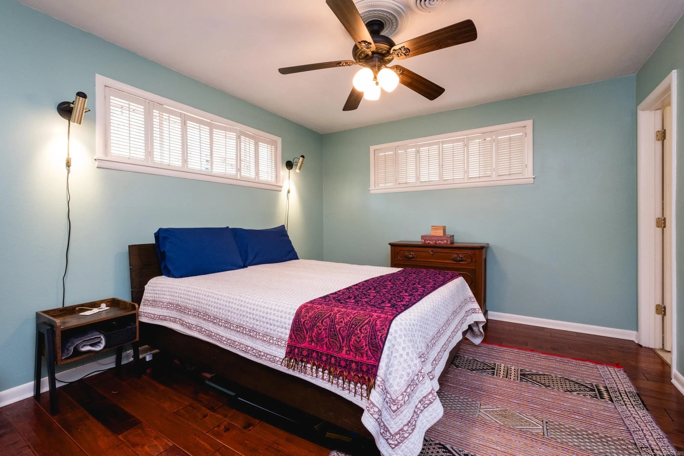 Property at 5506  Southwood - Image 15