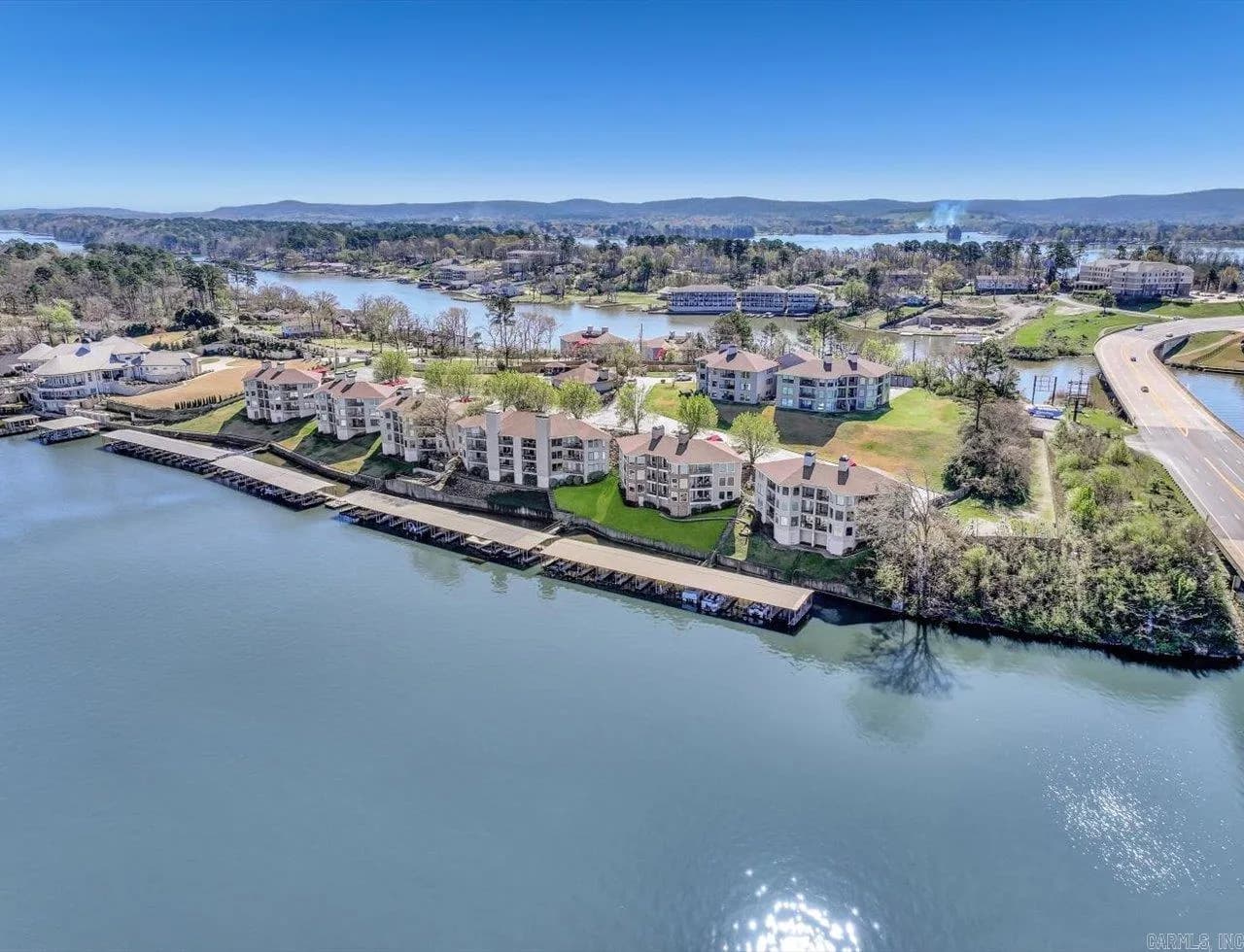 Property at 101  Long island, 201 - Image 36