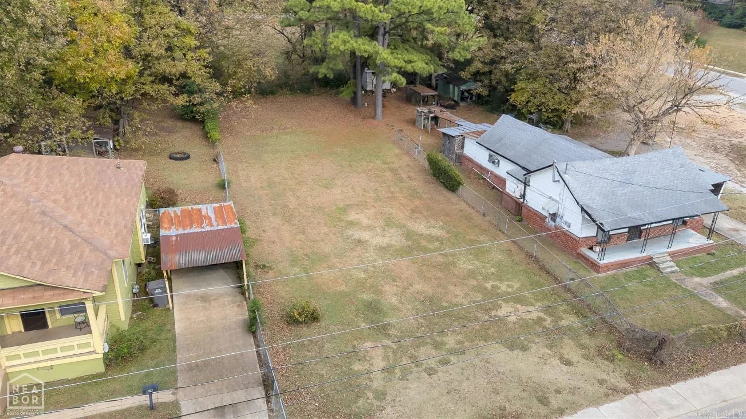 Property at 902 E Washington ave - Image 2