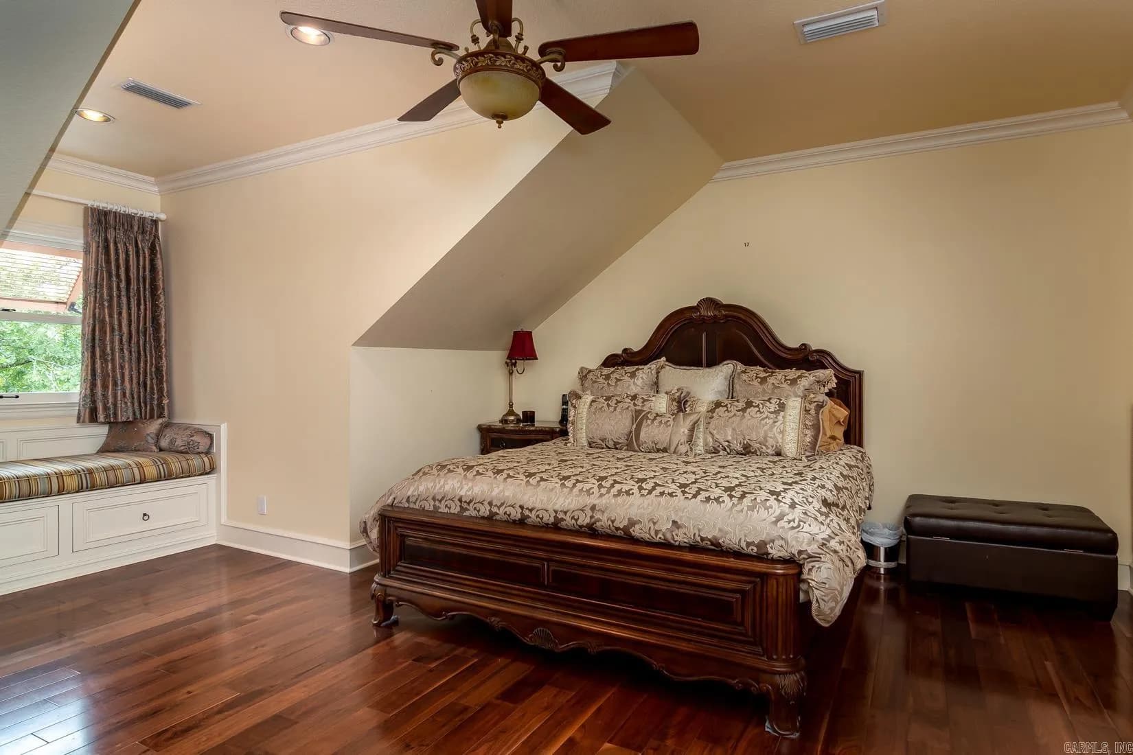 Property at 263  Lakeview - Image 32