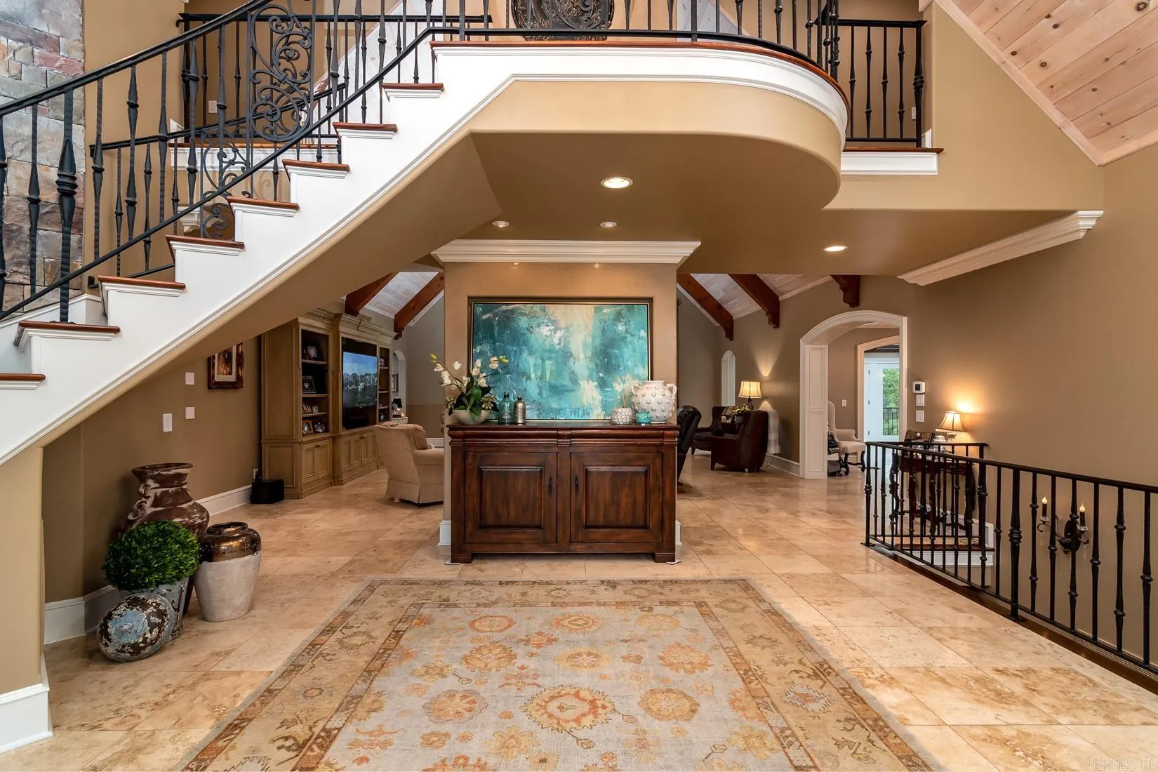 Property at 263  Lakeview - Image 6