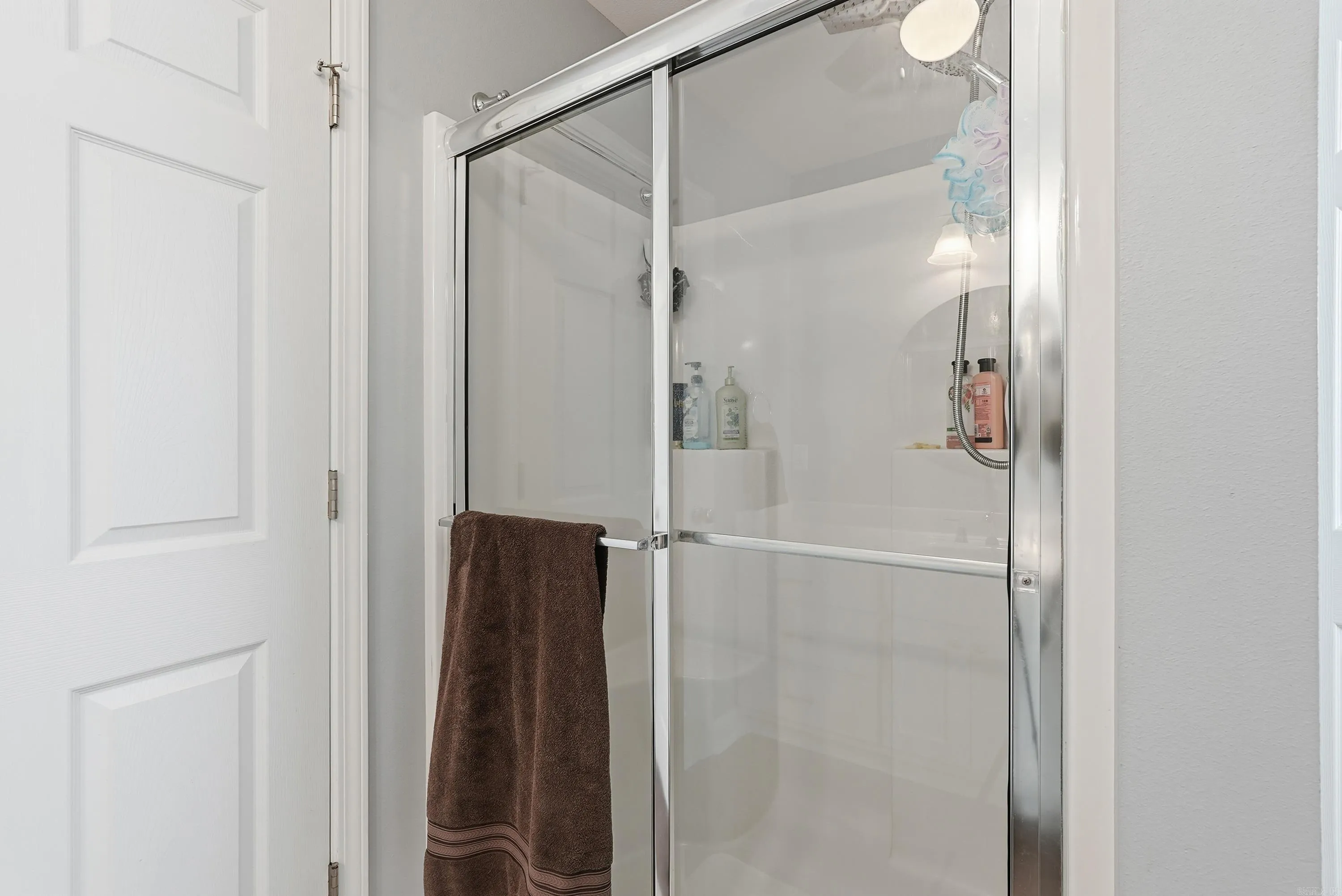 Property at 11  Weatherwood - Image 16