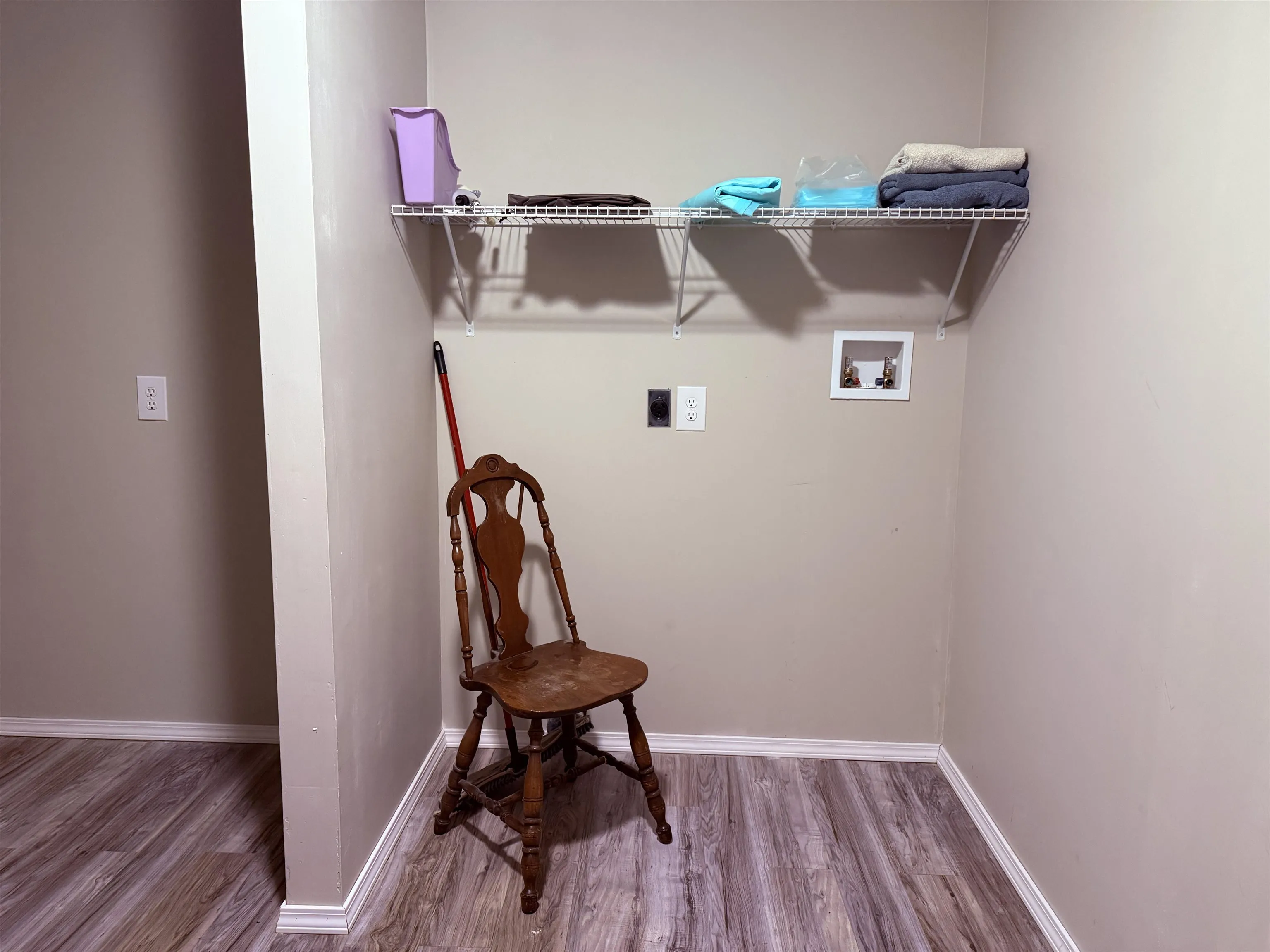 Property at 214 E Main - Image 39