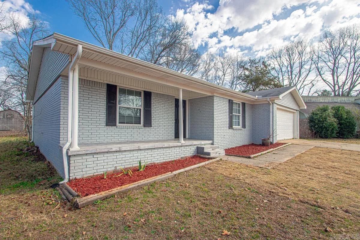 Property at 16  Carmen - Image 3