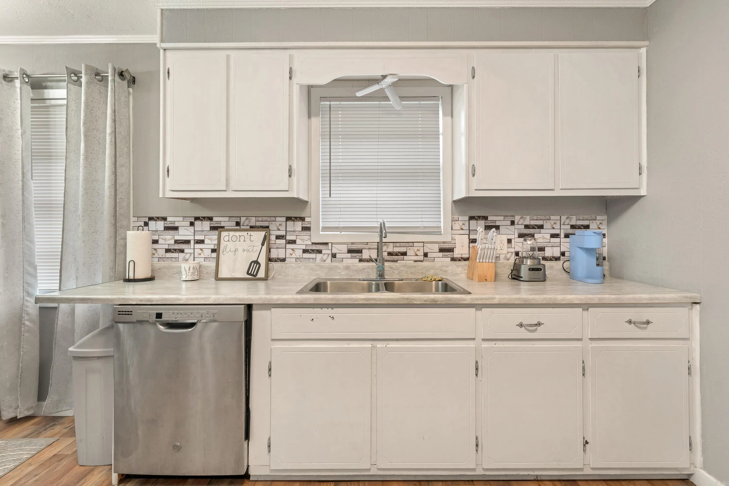 Property at 100  Park - Image 8