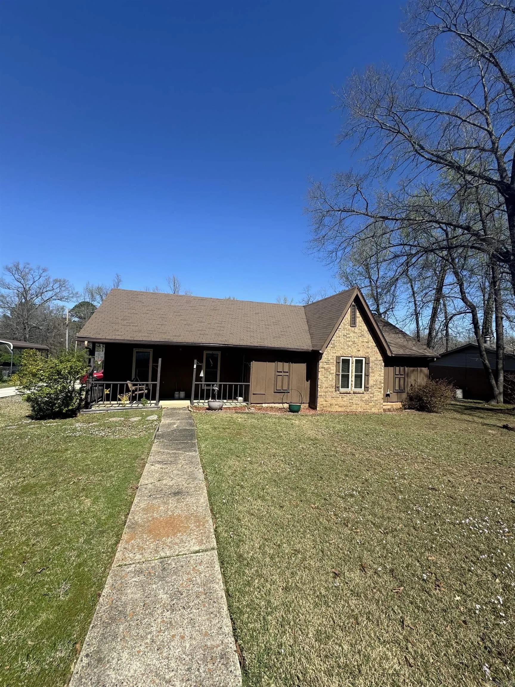 Property at 7  Neal - Image 2