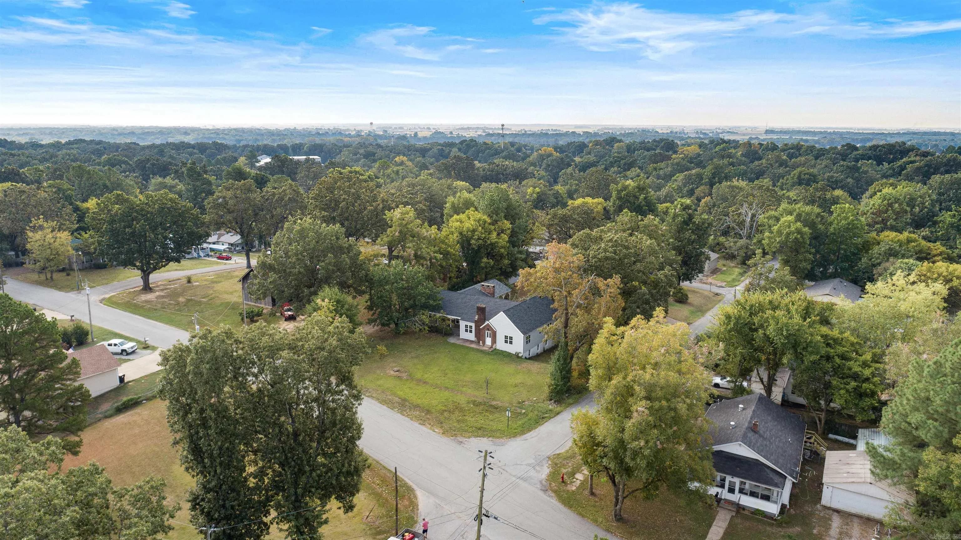 Property at 415 W Pine - Image 36