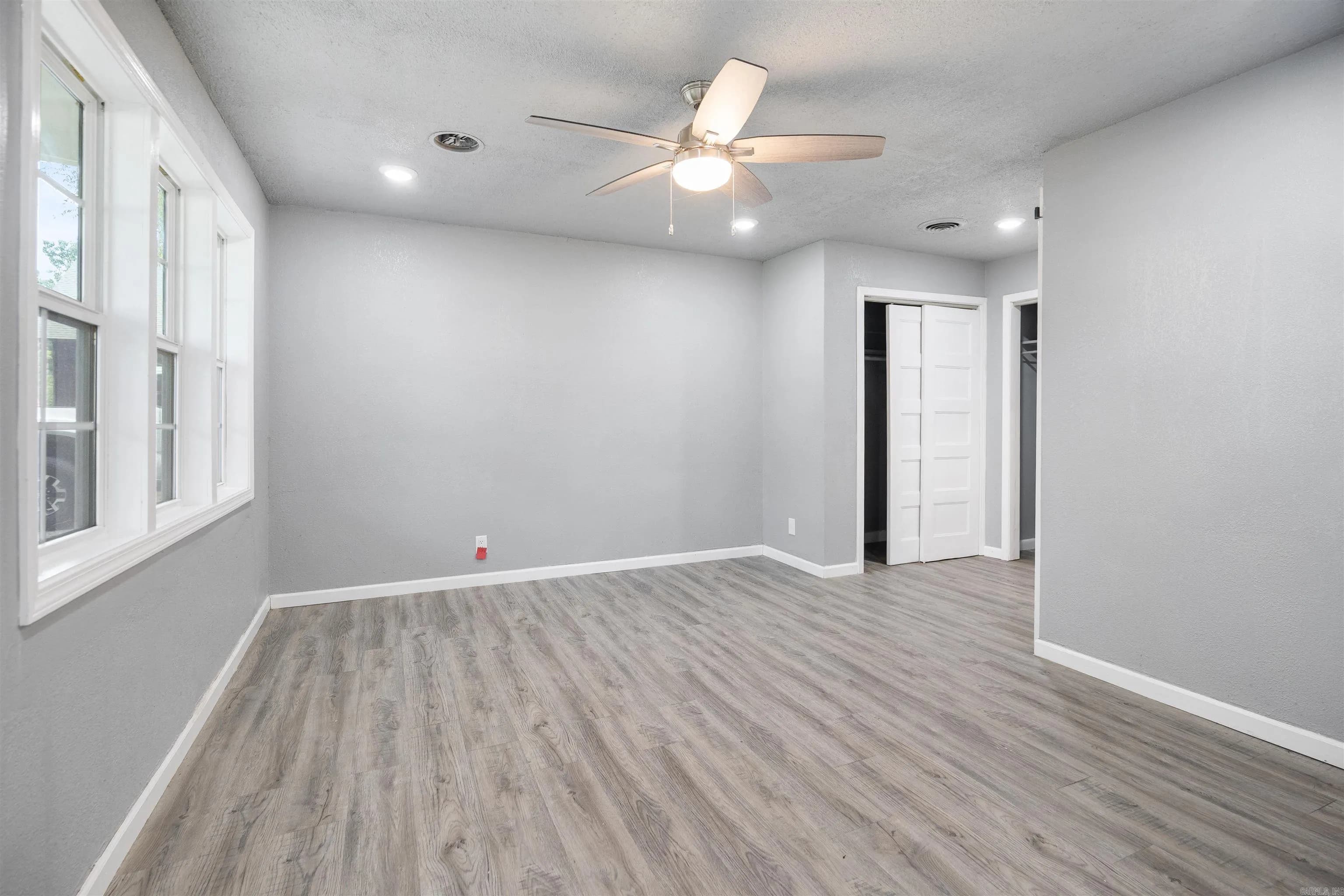 Property at 415 W Pine - Image 22