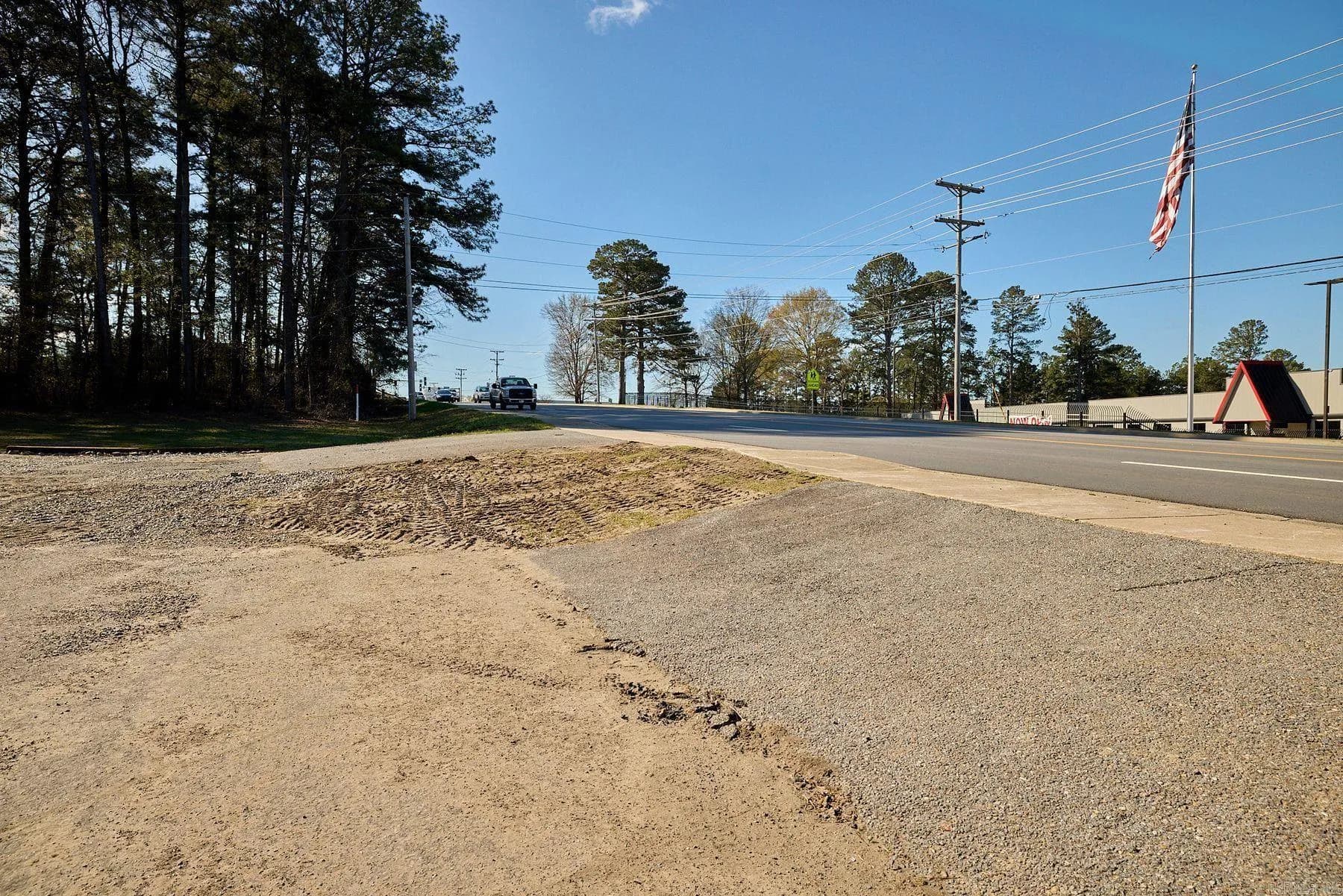 Property at 1100 N Reynolds road - Image 29