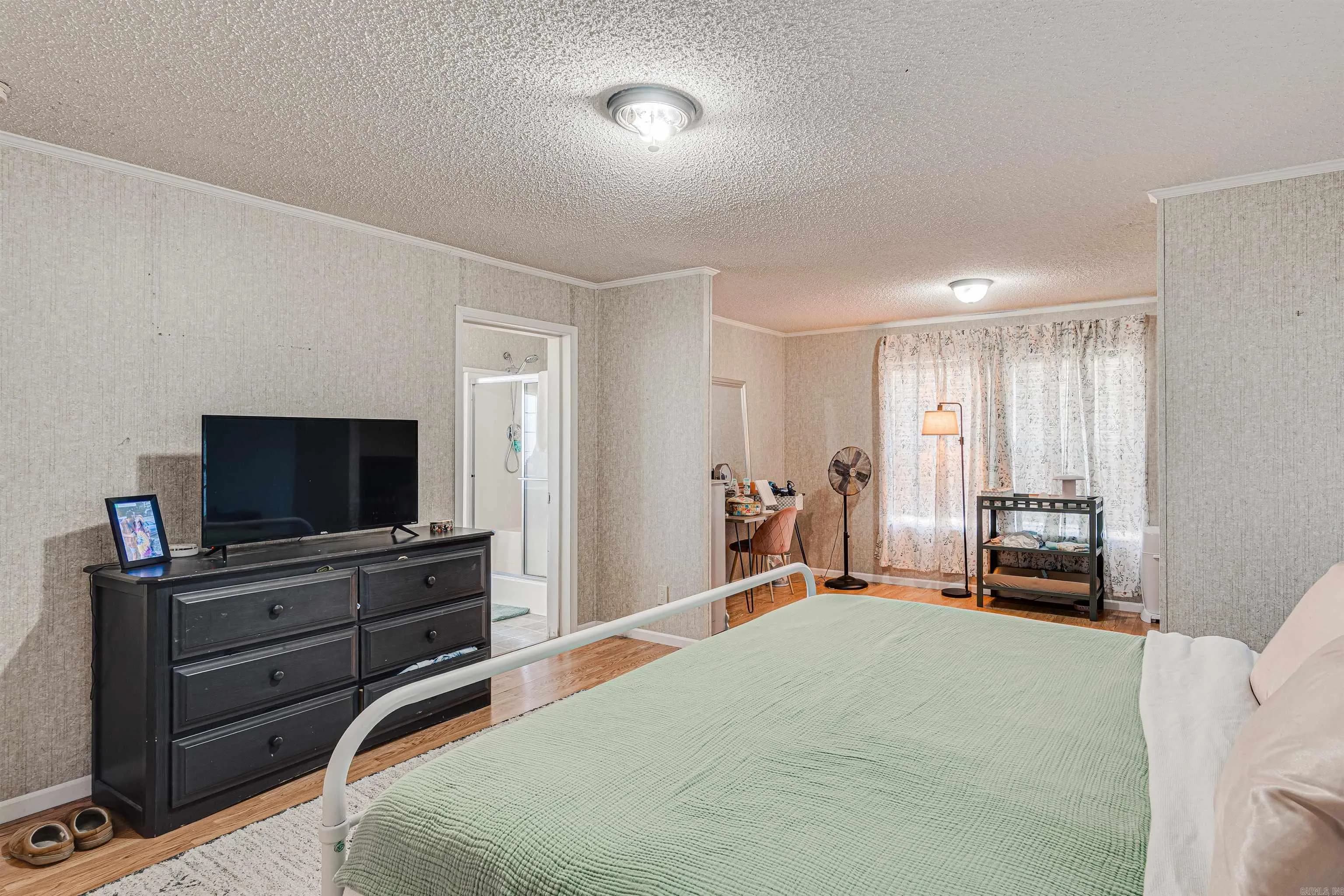 Property at 13 martha ln - Image 31