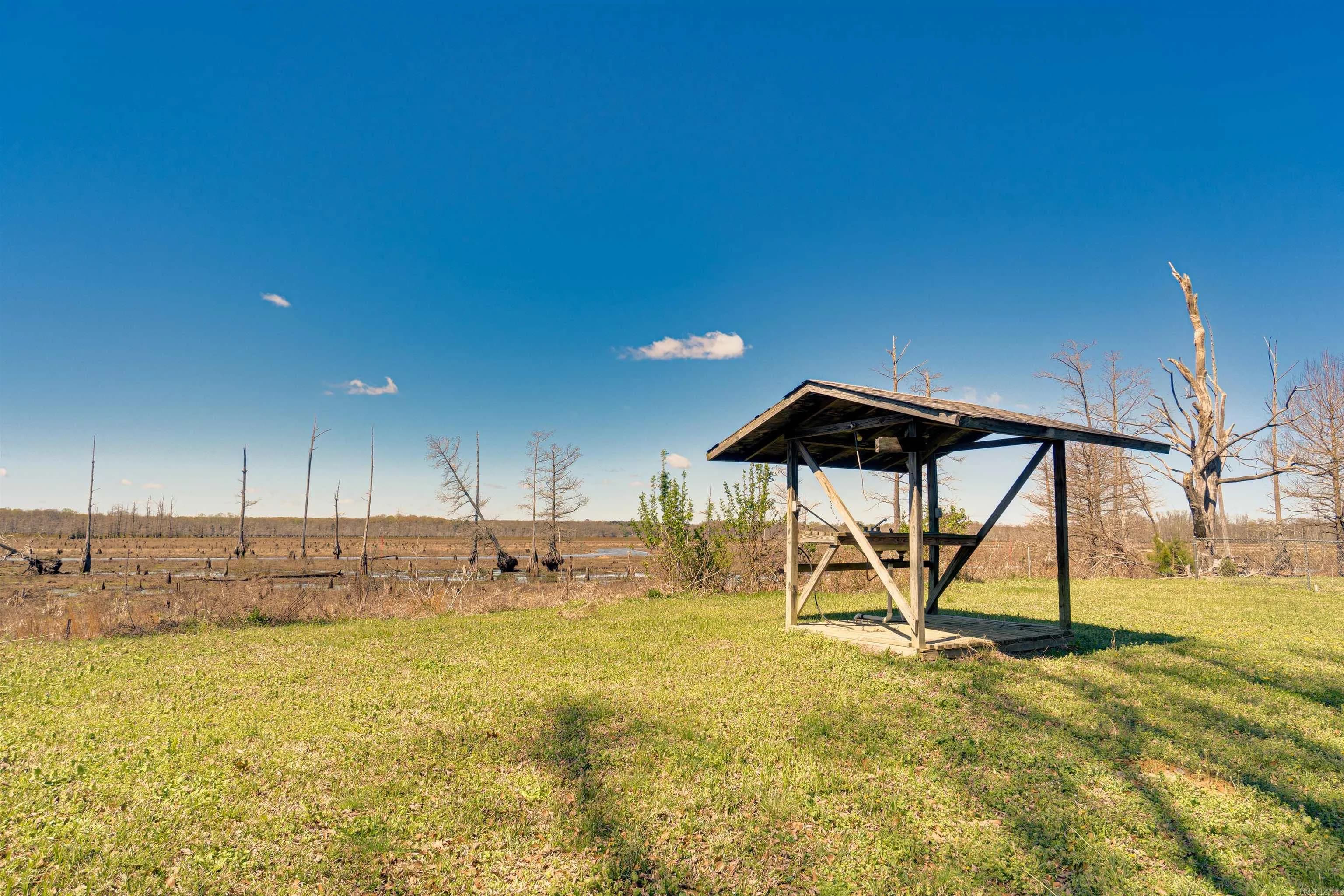 Property at 13 martha ln - Image 18