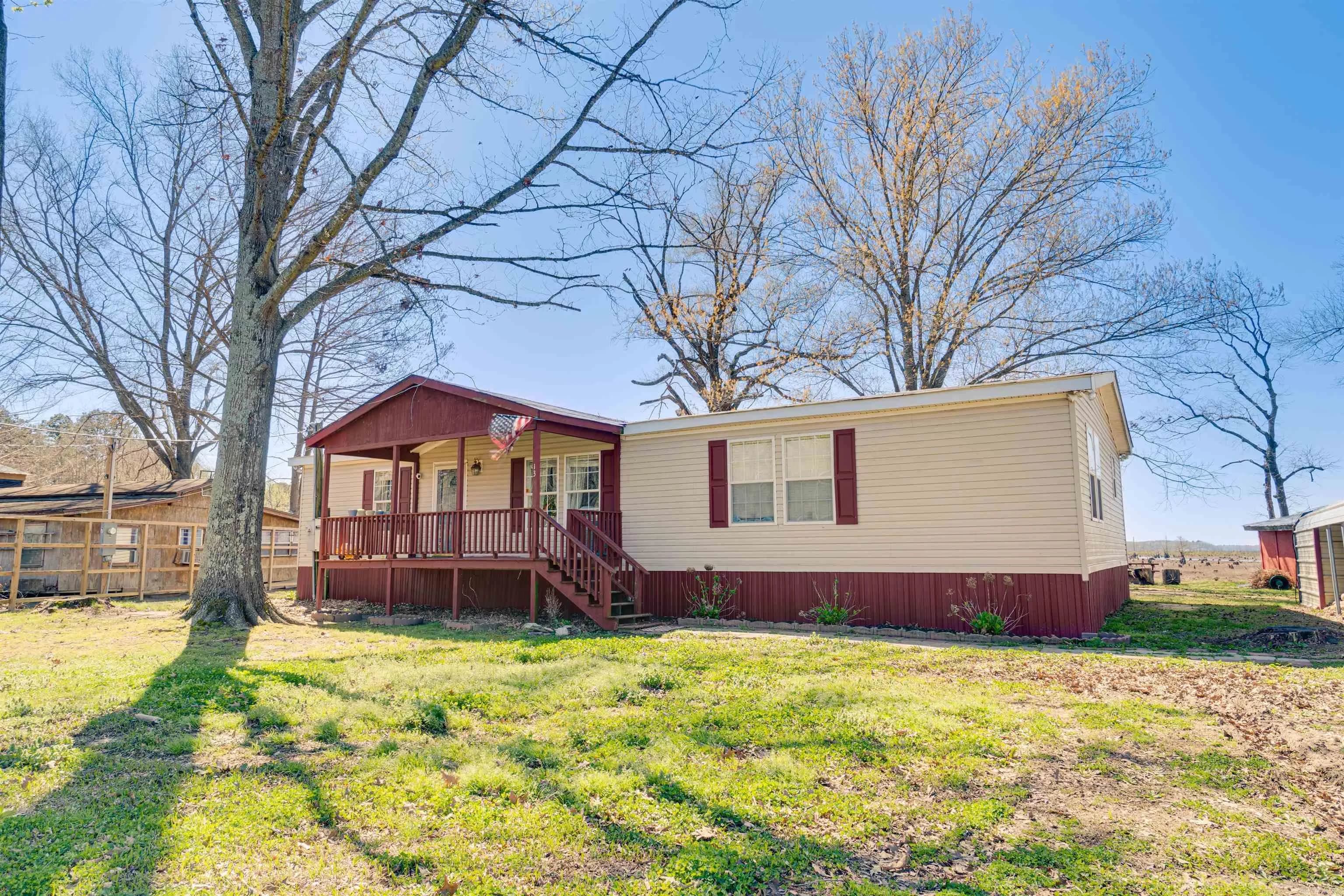 Property at 13 martha ln - Image 1