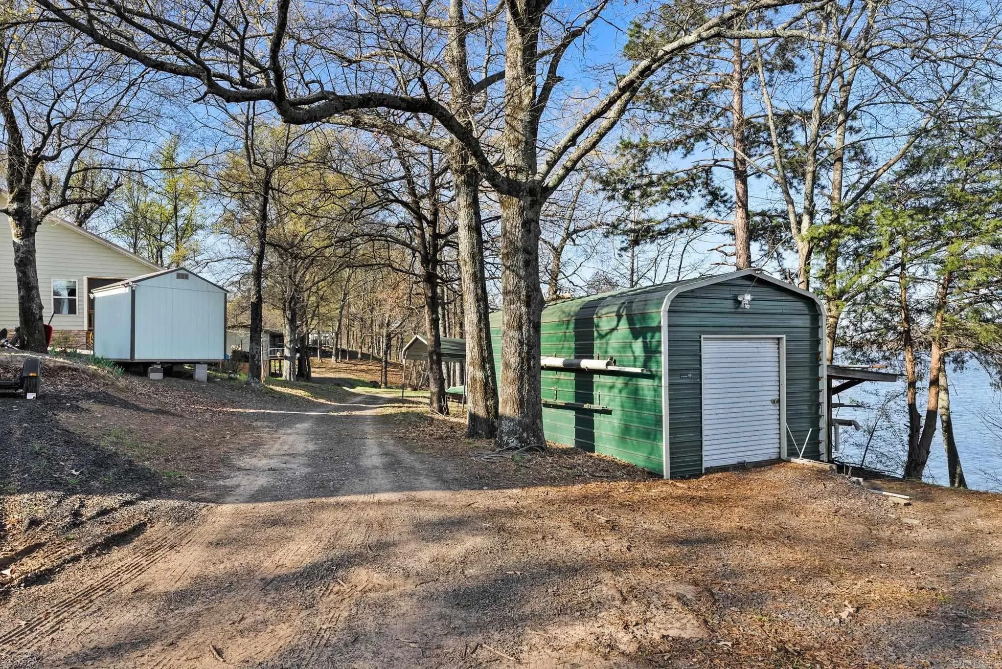 Property at 400  Lucky landing - Image 15