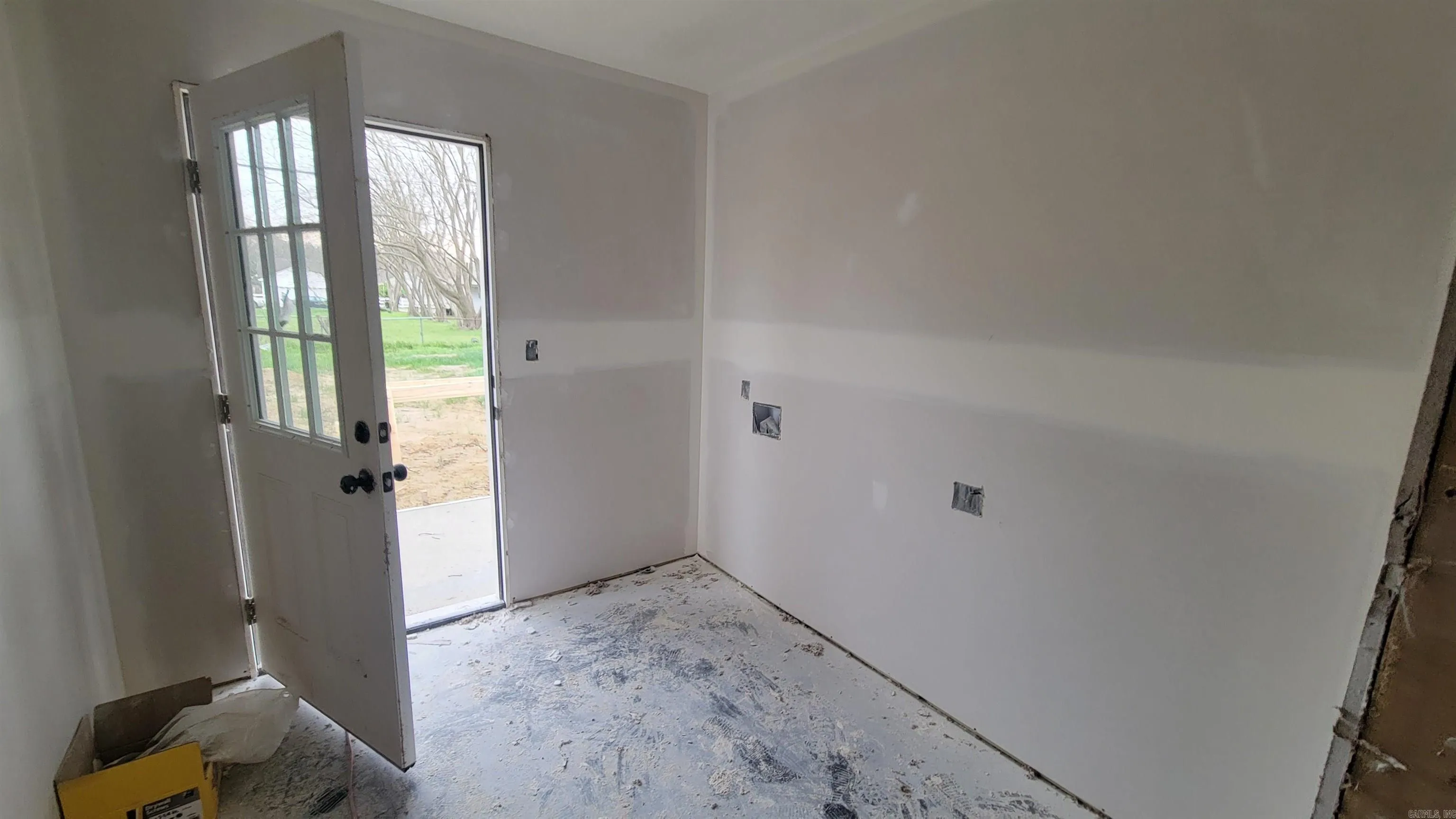 Property at 628  Edgerton - Image 8
