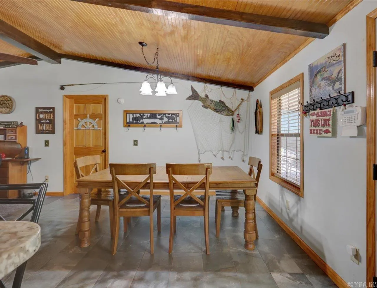 Property at 126  Oakridge - Image 14