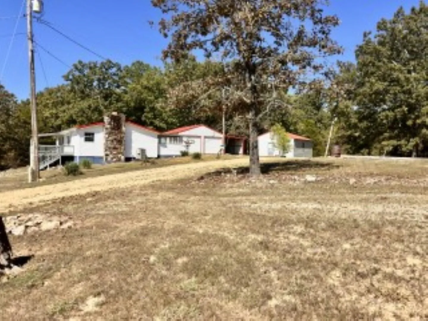 Property at 106  Edna - Image 3