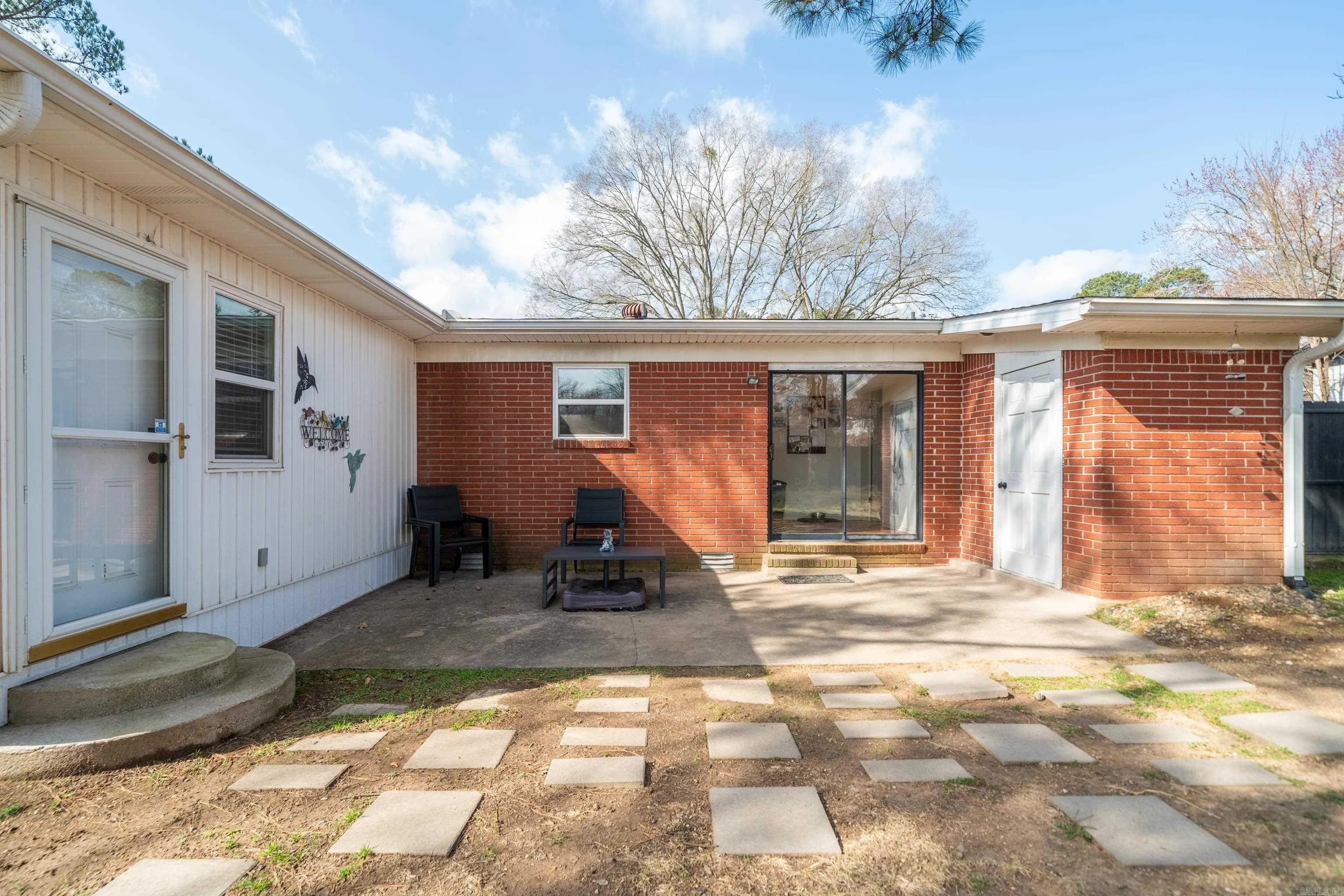 Property at 830  Bellaire - Image 41
