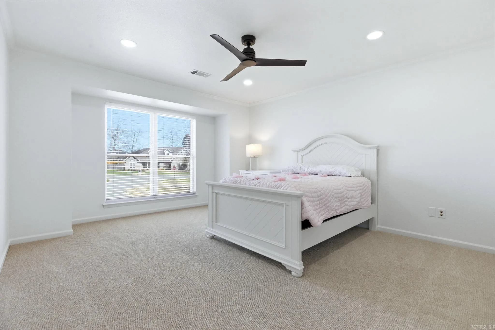 Property at 5006  Colonial - Image 25