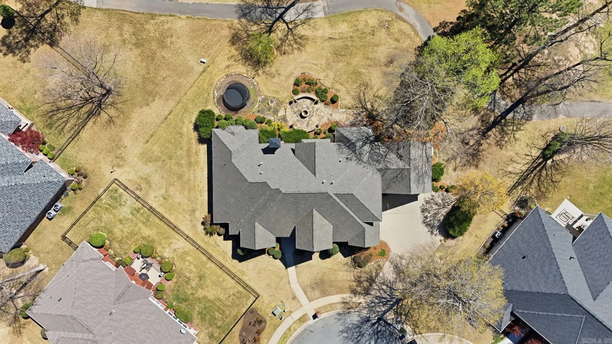Property at 5006  Colonial - Image 47