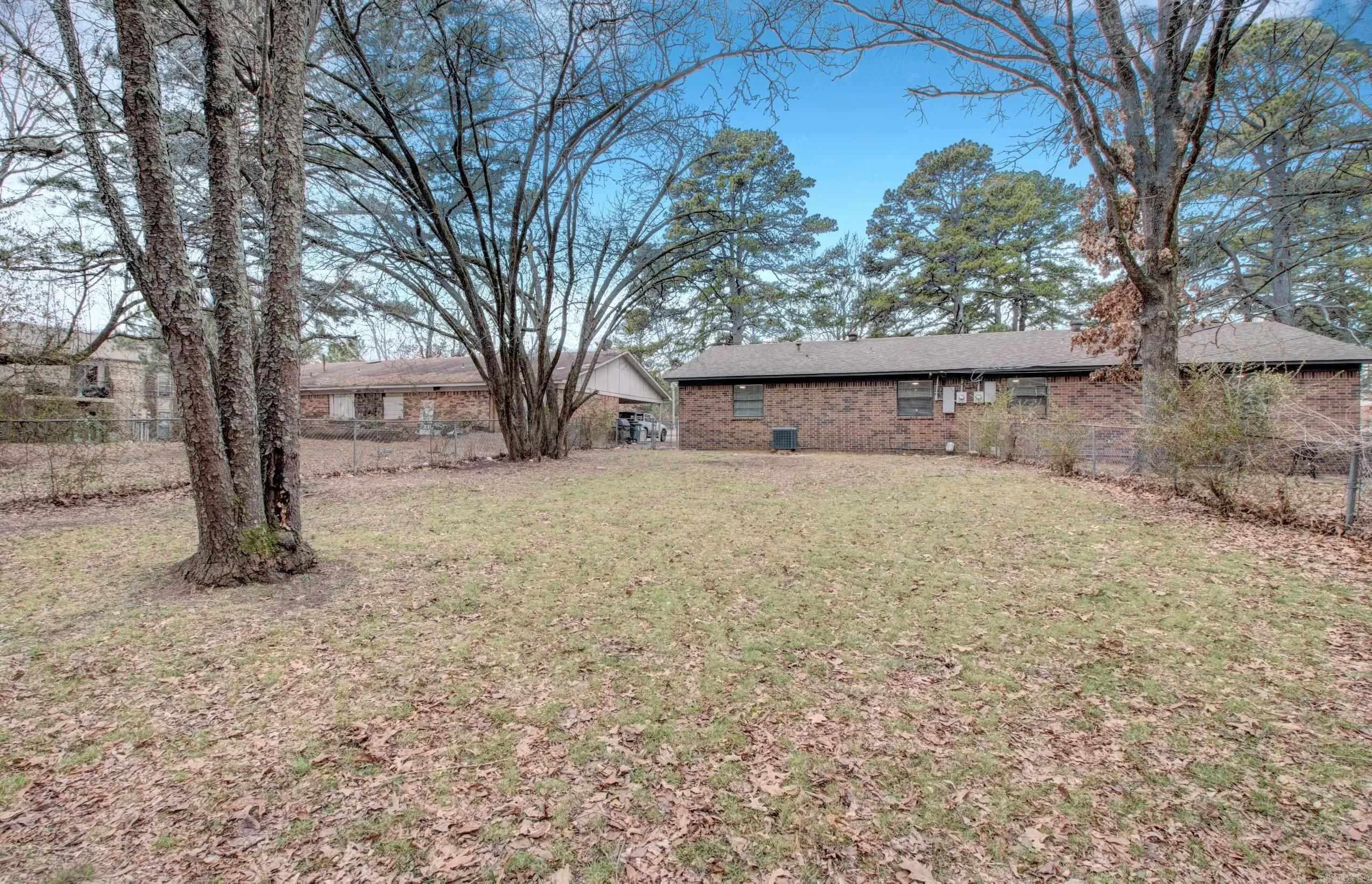 Property at 1905  Labette manor - Image 2