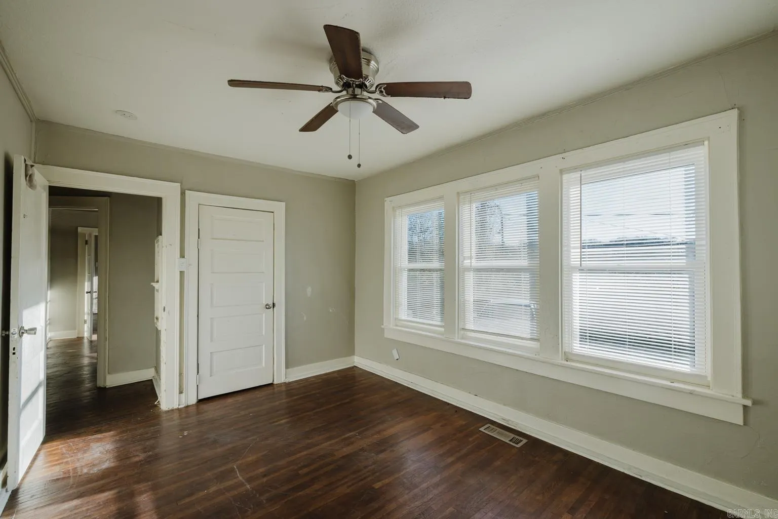 Property at 1521 W 24th - Image 17