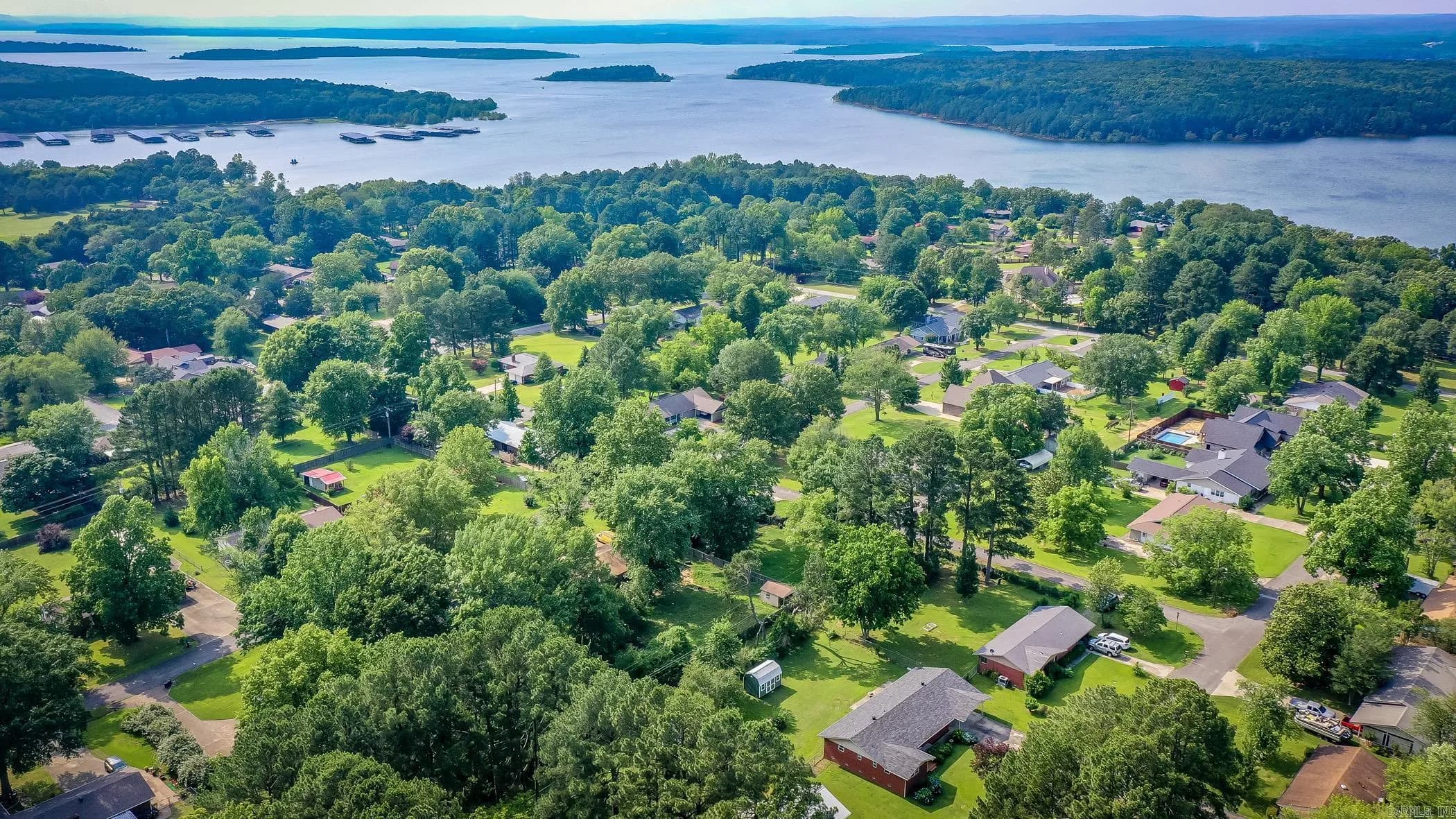 Property at 411  Hillcrest - Image 31