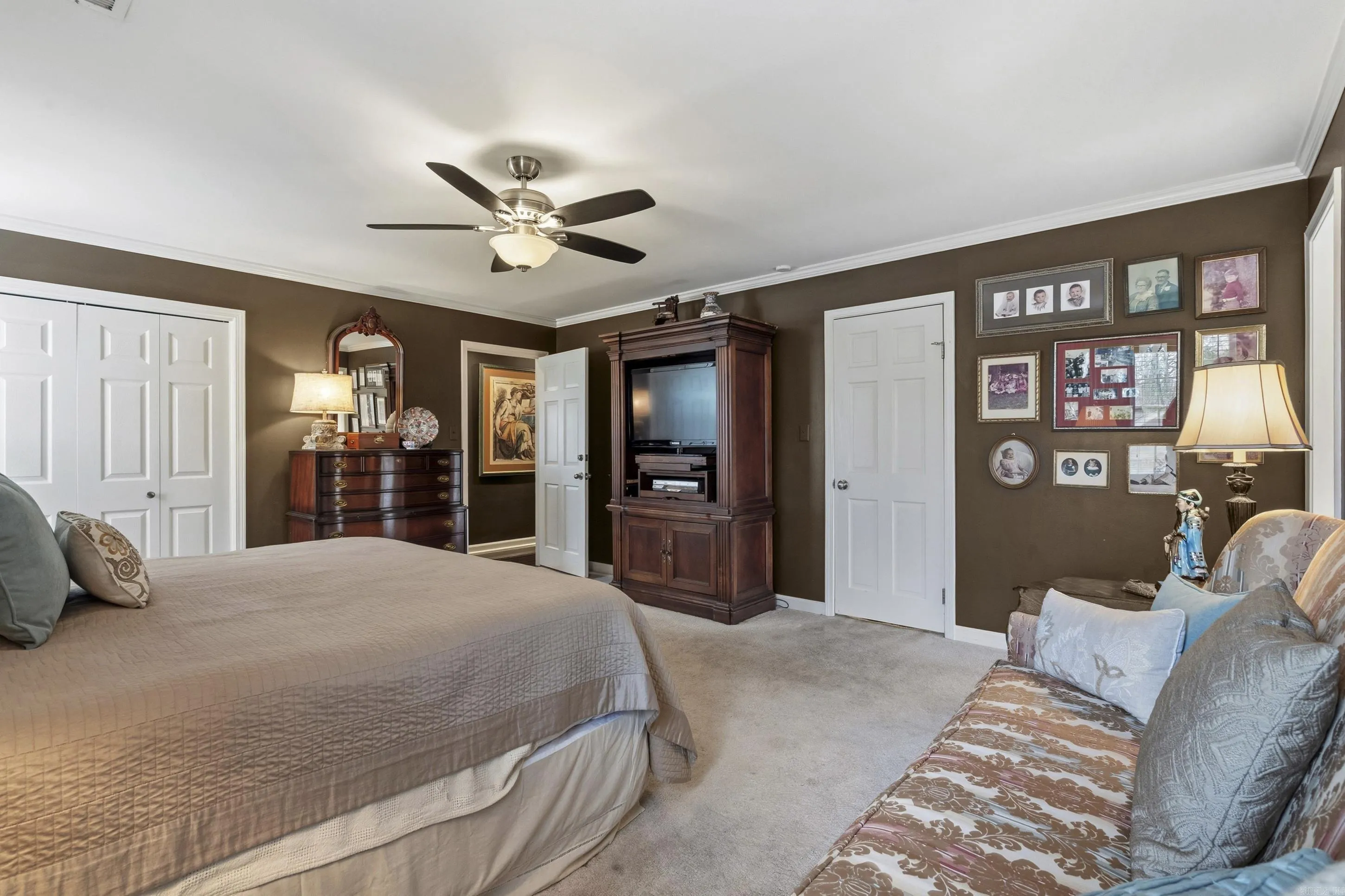 Property at 105  Rose circle - Image 26