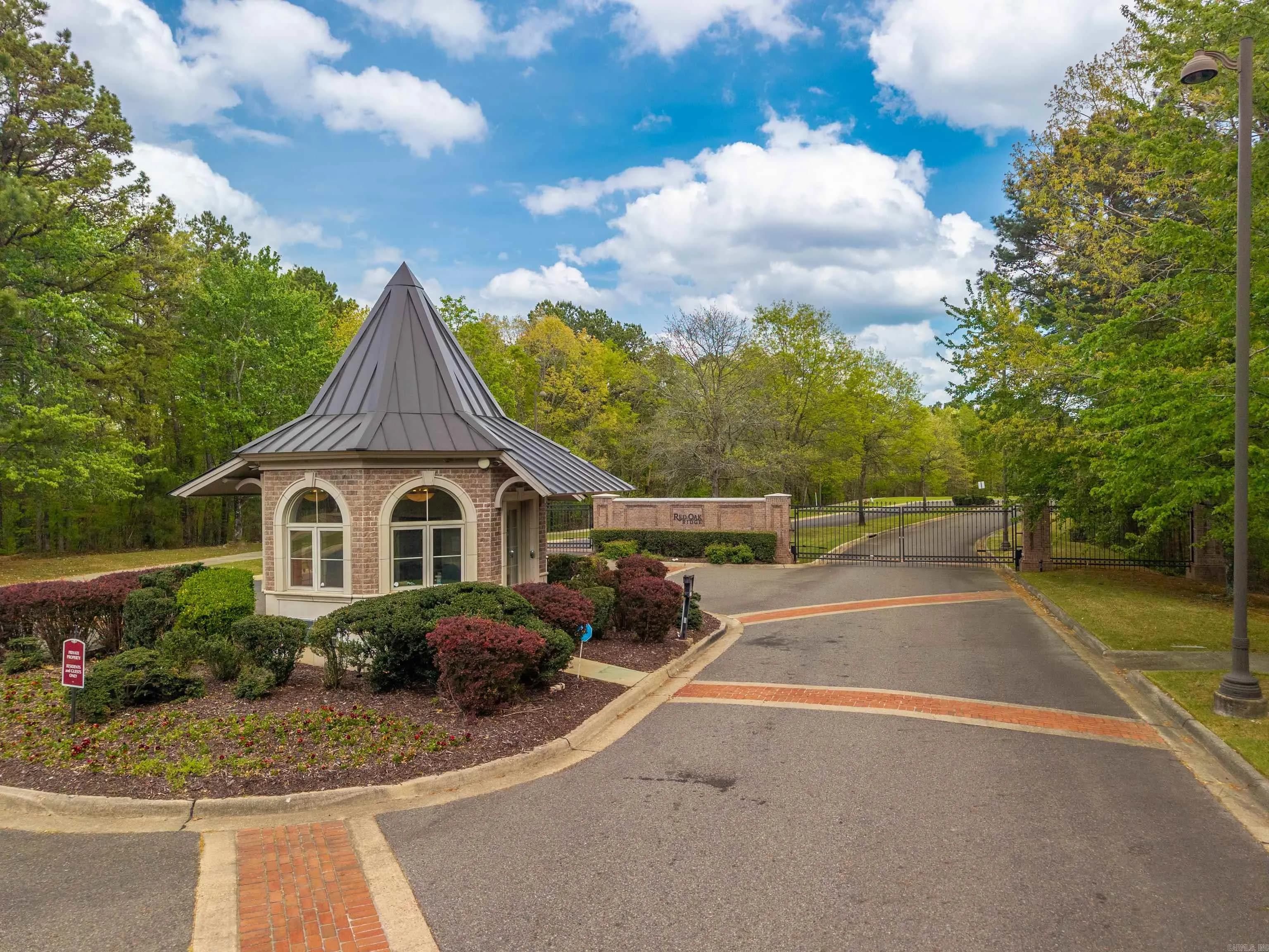 Property at 302  Oak shores - Image 4