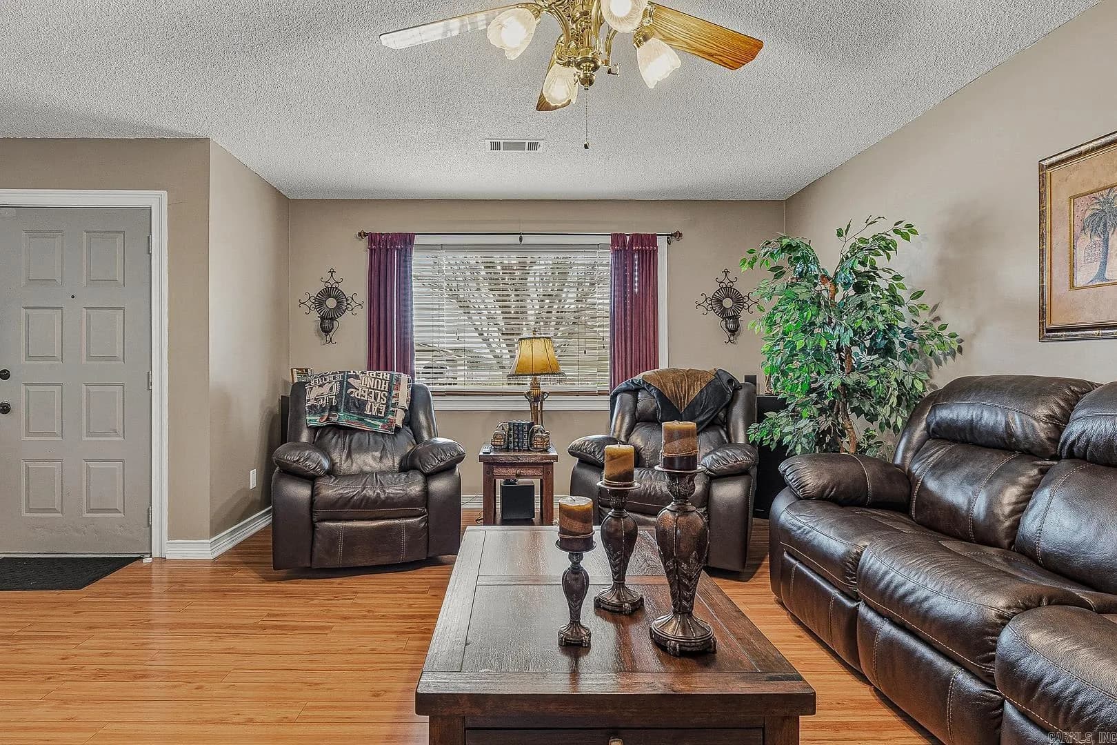 Property at 3307 S Debra lane - Image 14