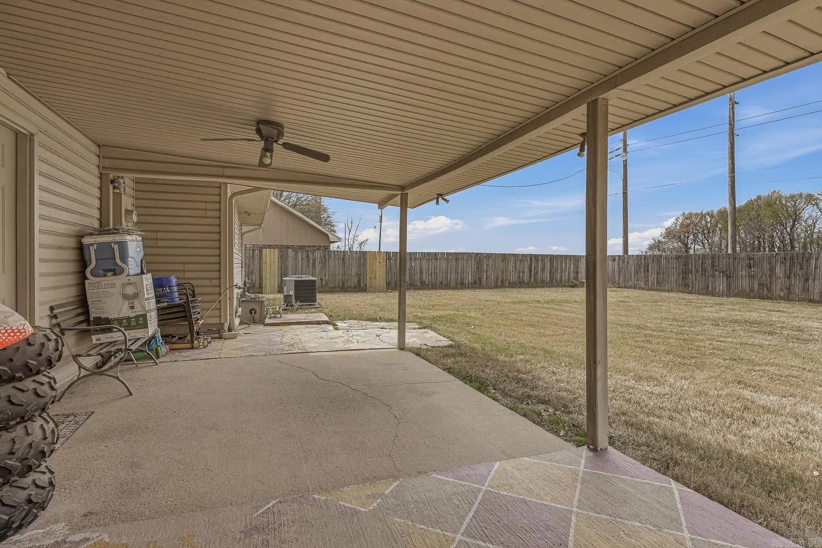 Property at 3307 S Debra lane - Image 16