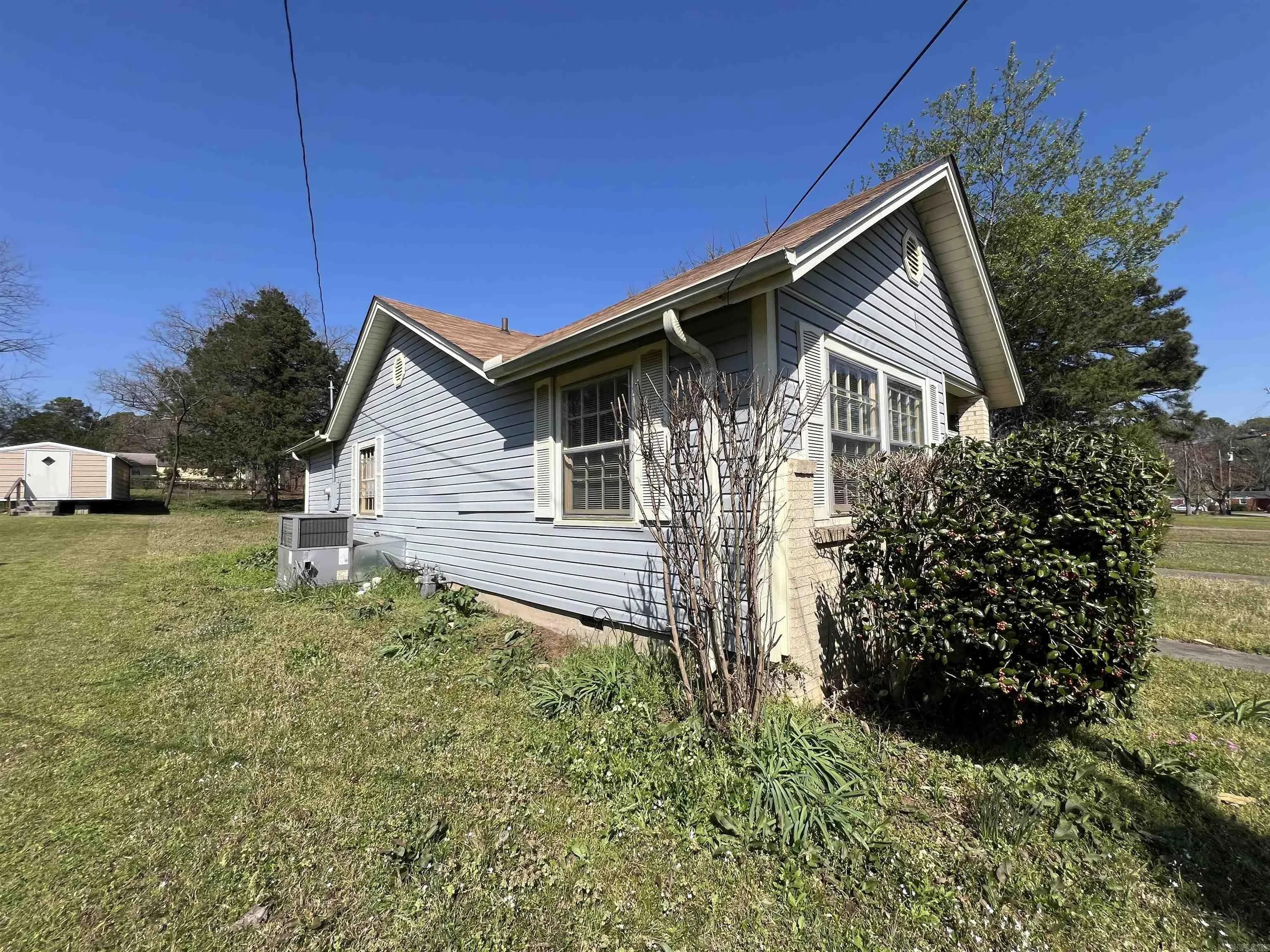 Property at 1408  Tulip ave - Image 7