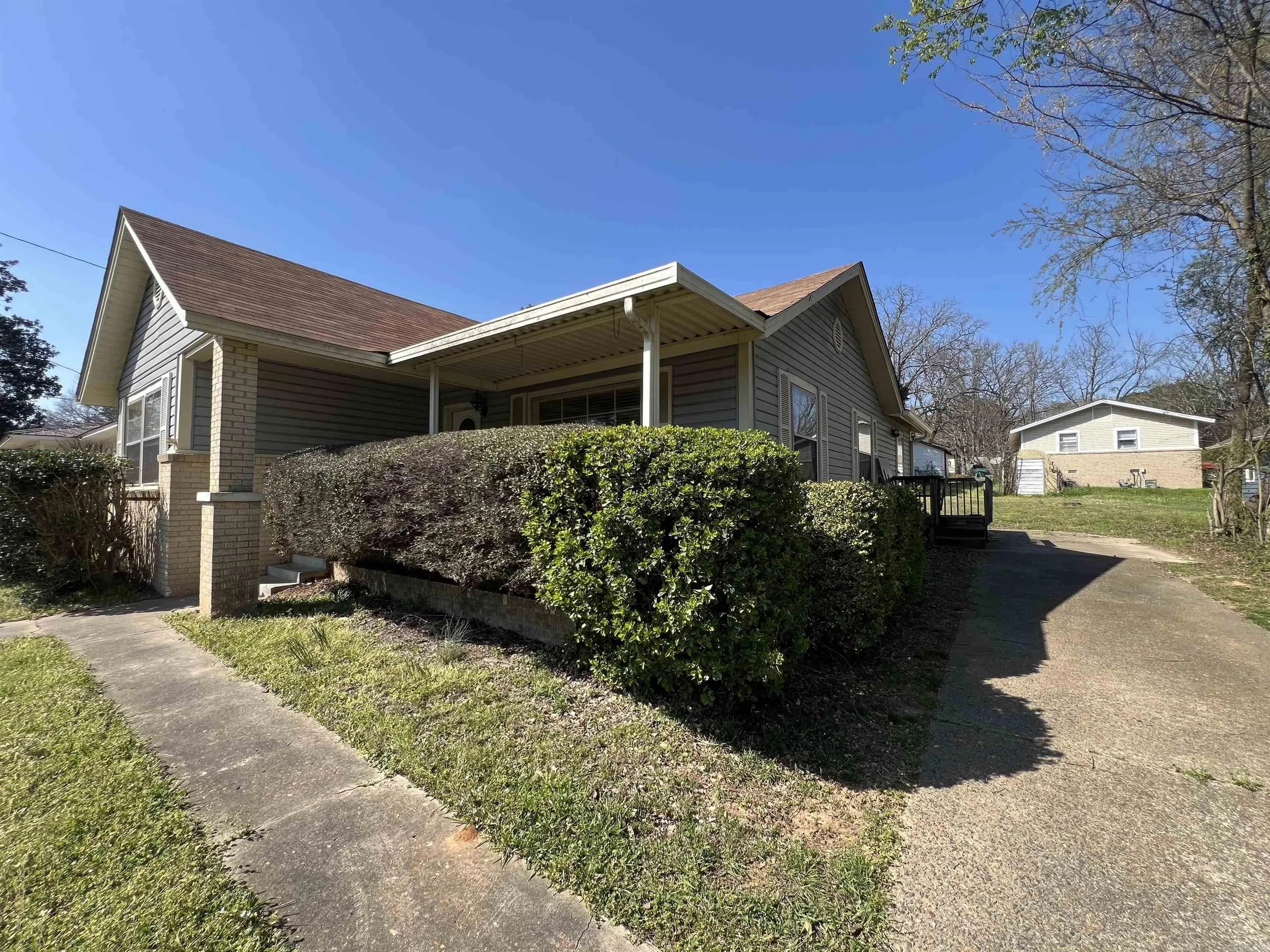Property at 1408  Tulip ave - Image 2
