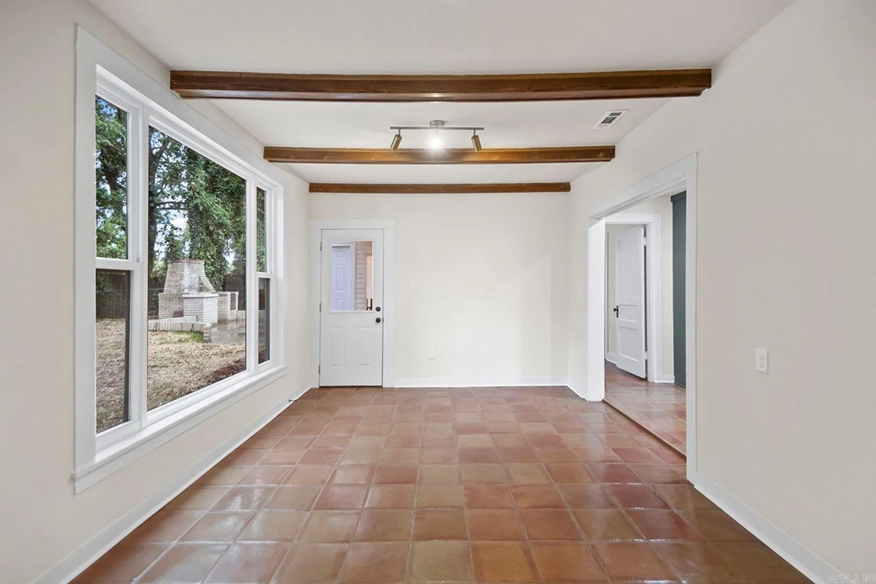Property at 111 N 1st street - Image 19