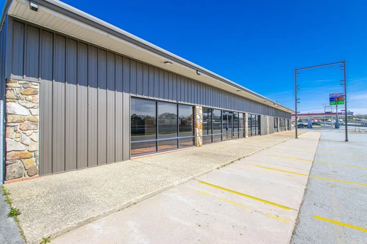 Property at 15522 W South st - Image 3