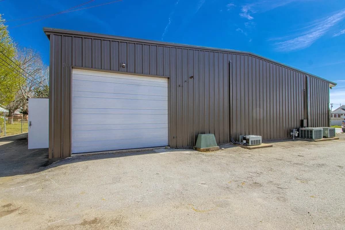 Property at 15522 W South st - Image 34